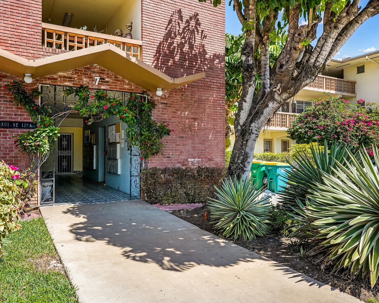 16801 NE 13th Avenue 308, Miami, FL 33162 — photo 18 of 18