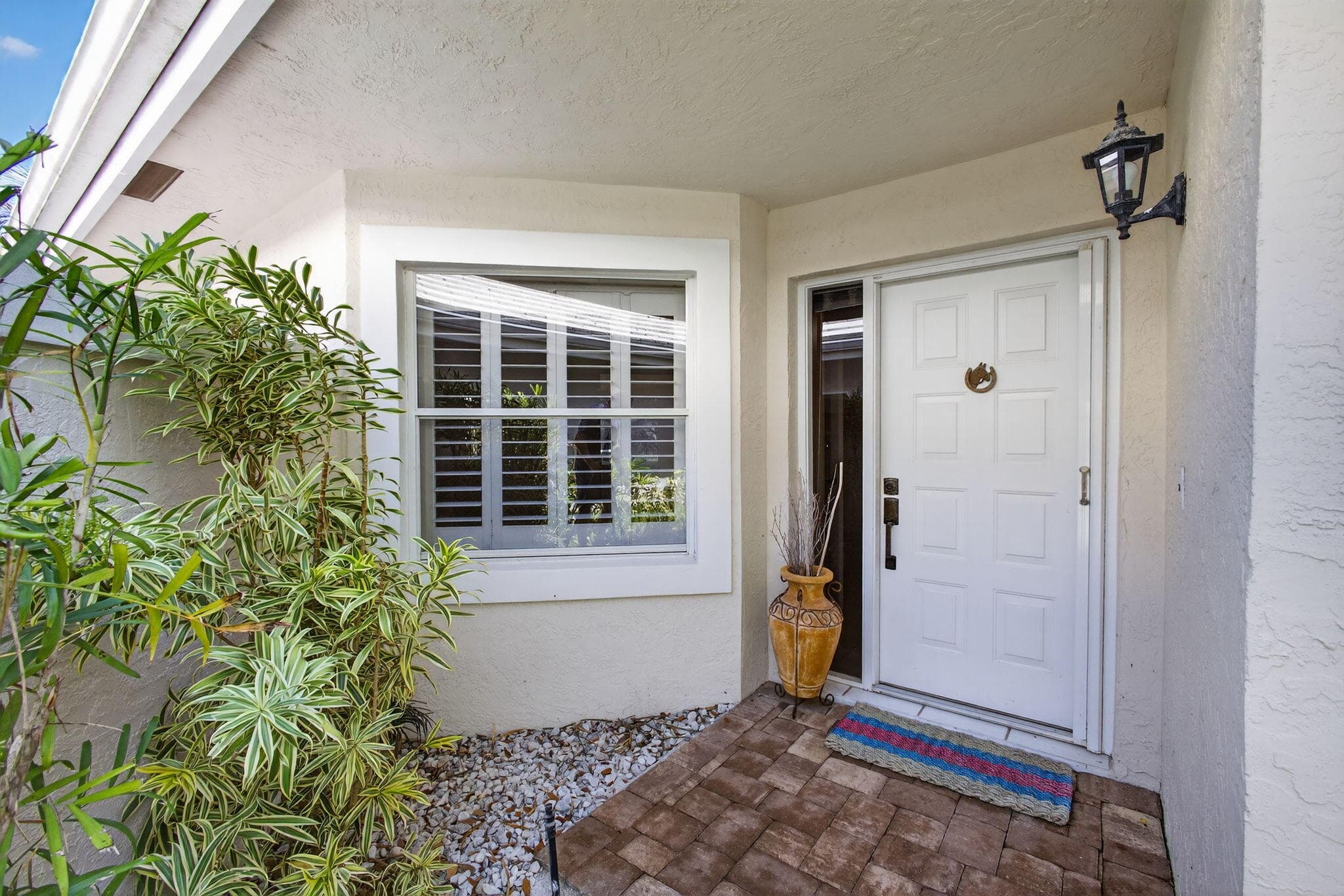 283 Canterbury Drive W, Palm Beach Gardens, FL 33418 — photo 7 of 105