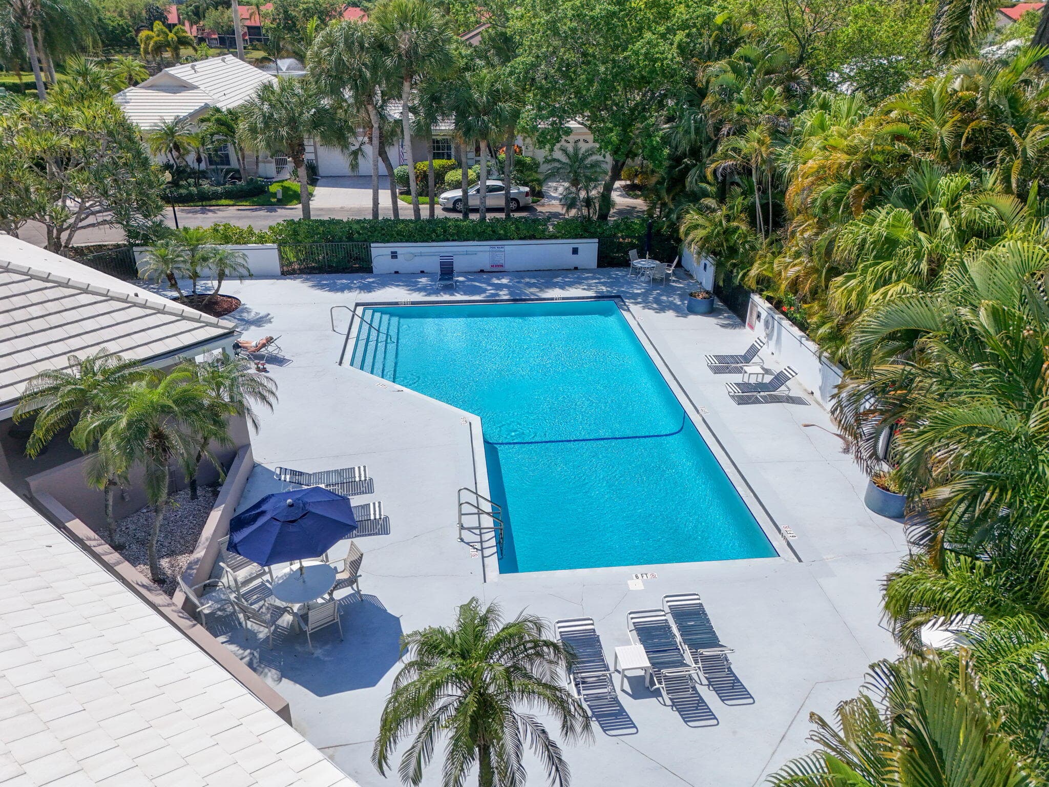 283 Canterbury Drive W, Palm Beach Gardens, FL 33418 — photo 74 of 105