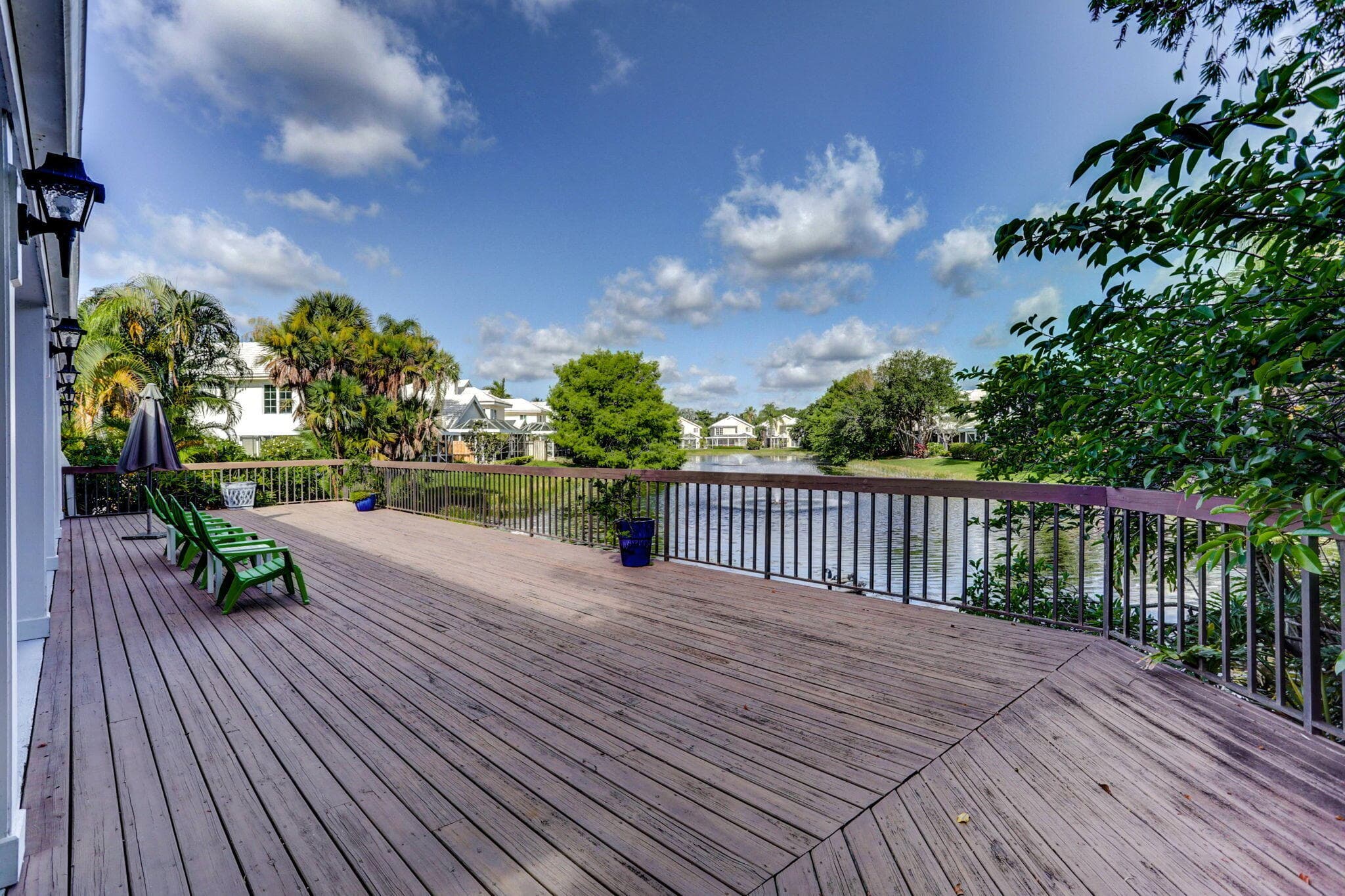 283 Canterbury Drive W, Palm Beach Gardens, FL 33418 — photo 72 of 105