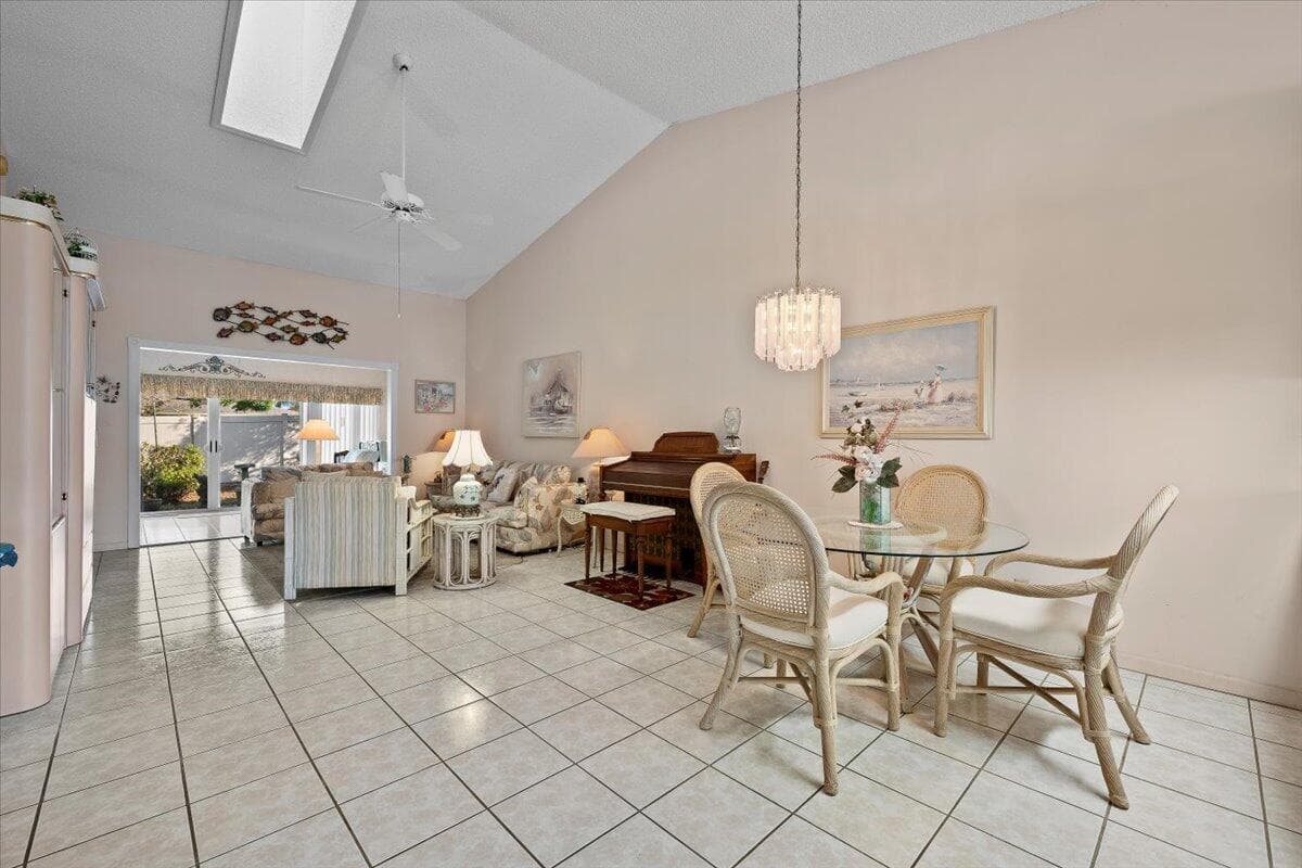 10831 SE Sea Pines Circle, Hobe Sound, FL 33455 — photo 5 of 35