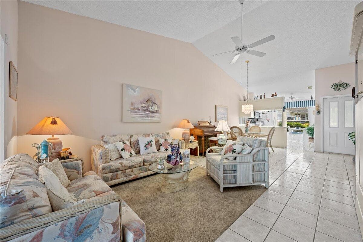 10831 SE Sea Pines Circle, Hobe Sound, FL 33455 — photo 11 of 35