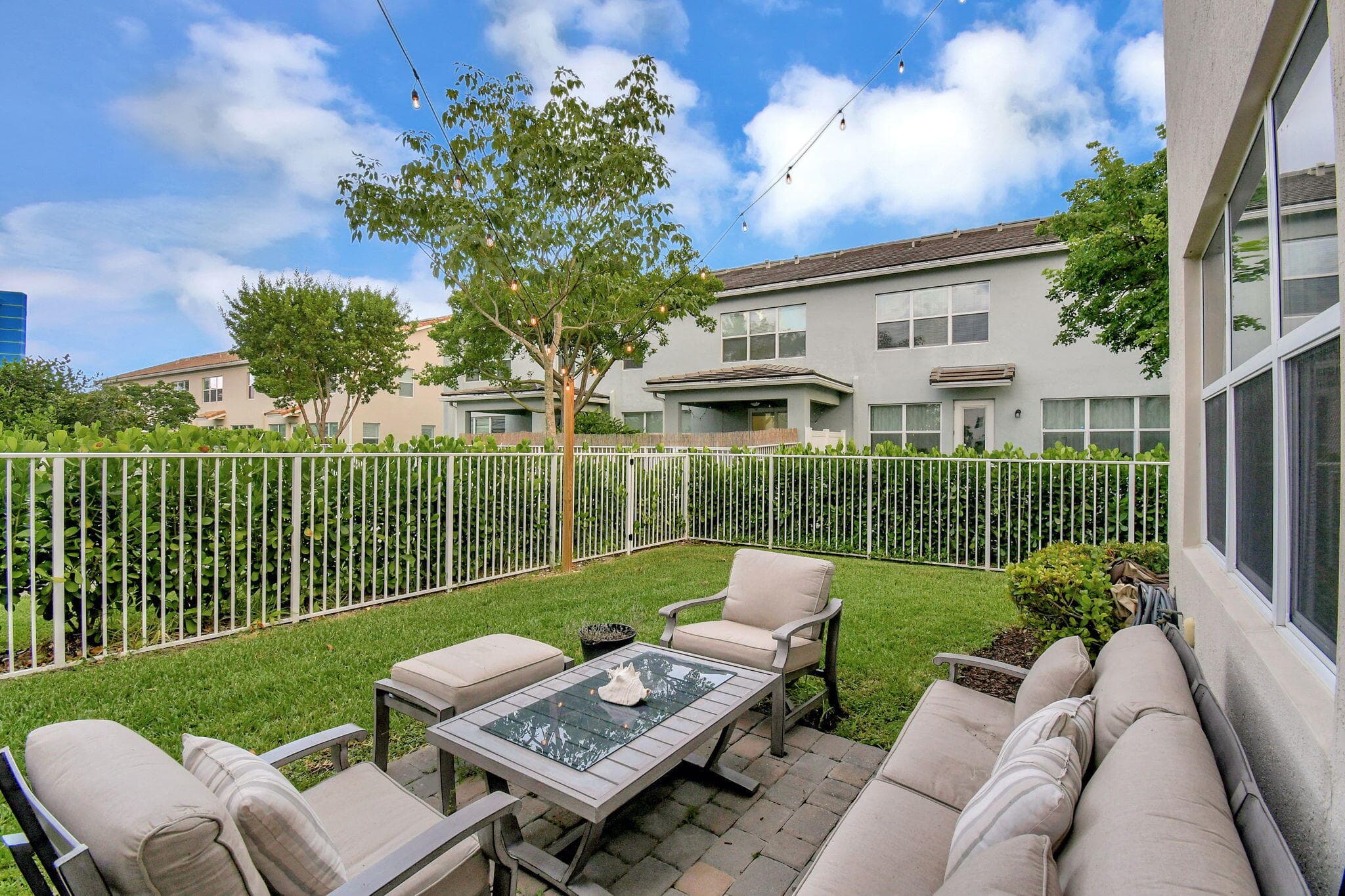 1105 Banyan Drive, Hollywood, FL 33021 — photo 37 of 40