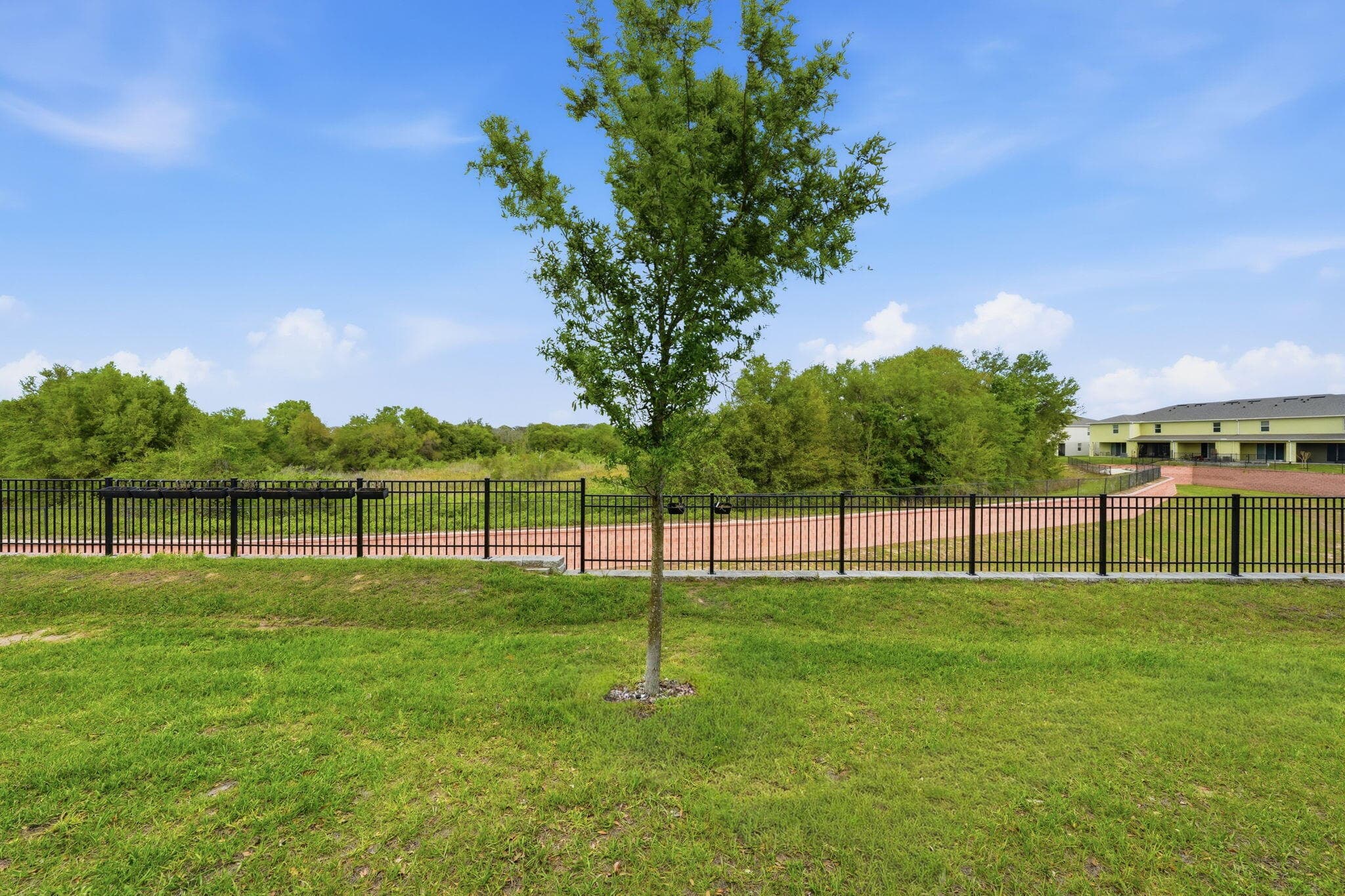 986 Lido Drive, FL 34737 — photo 13 of 15