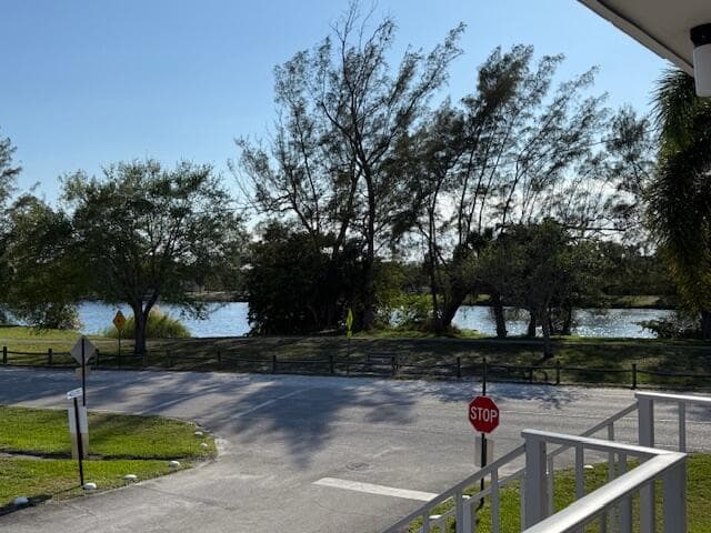 2840 Lake Osborne Drive 202, Lake Worth Beach, FL 33461 — photo 1 of 33