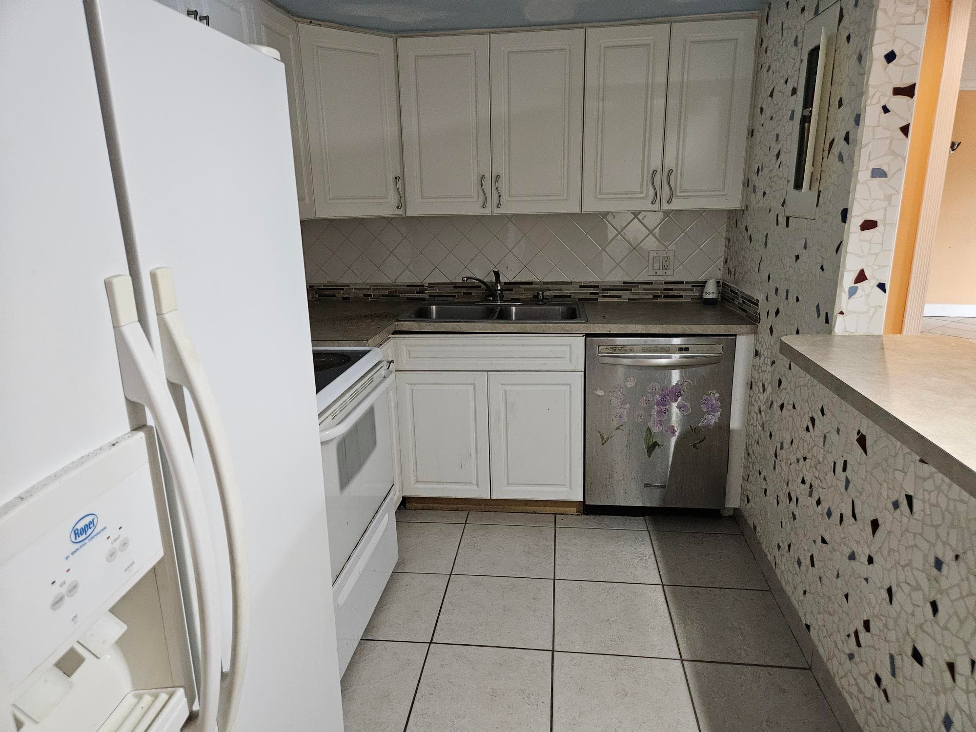 5570 NW 44th Street NW 107a, Lauderhill, FL 33319 — photo 2 of 10