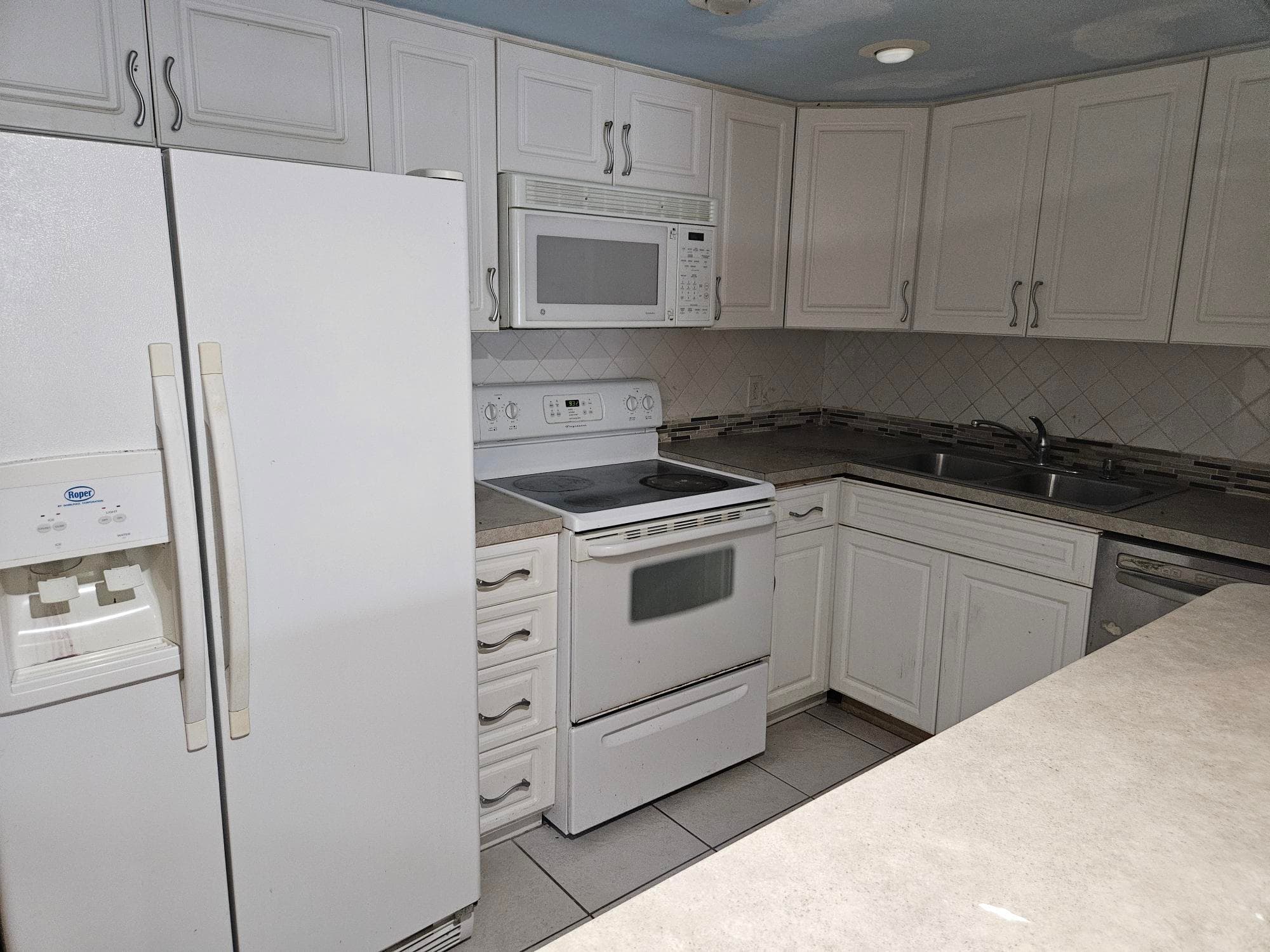 5570 NW 44th Street NW 107a, Lauderhill, FL 33319 — photo 3 of 10