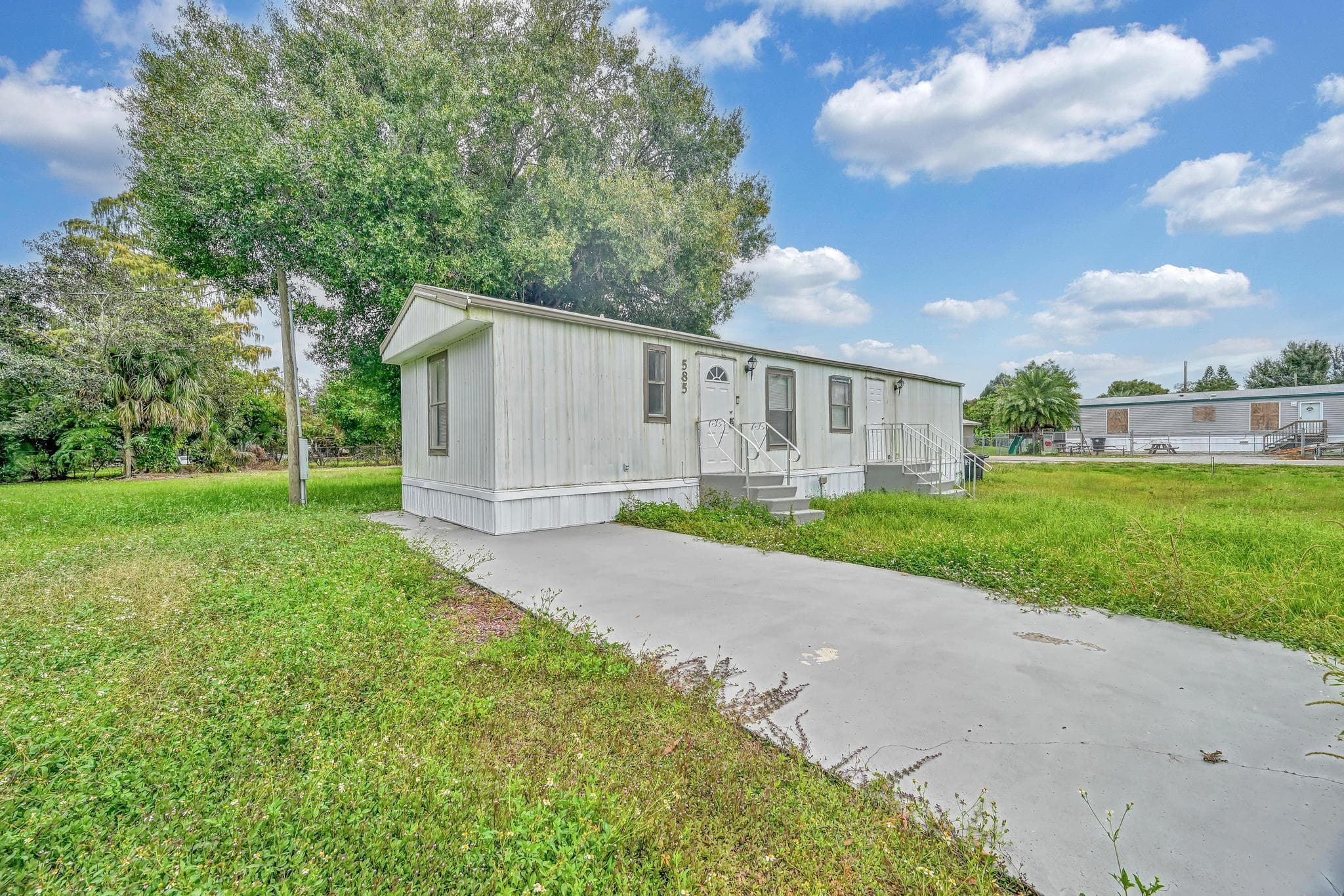 585 NW Avenue D, Moore Haven, FL 33471 — photo 28 of 40