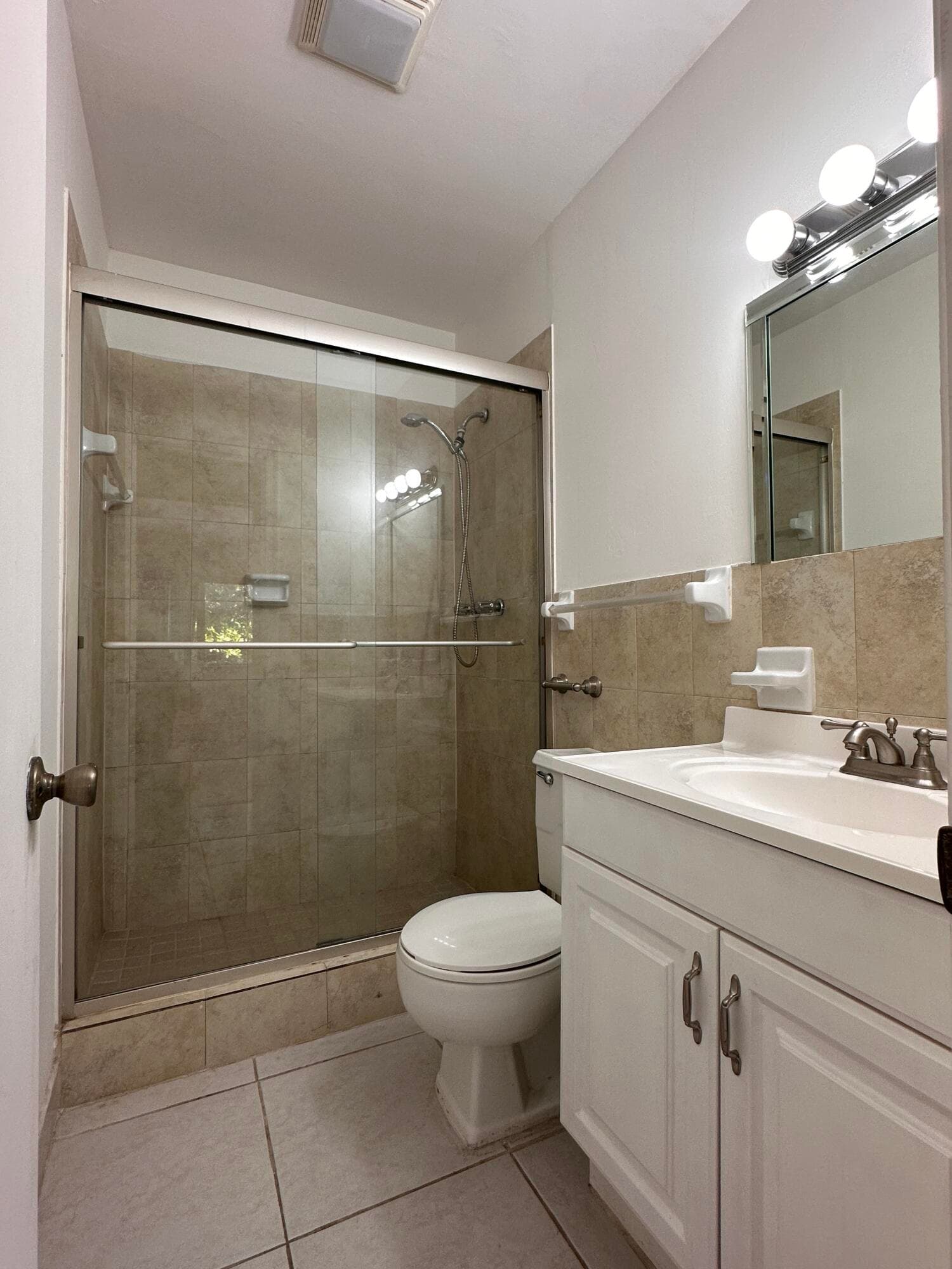 5800 NE 22nd Way 523, Fort Lauderdale, FL 33308 — photo 8 of 14