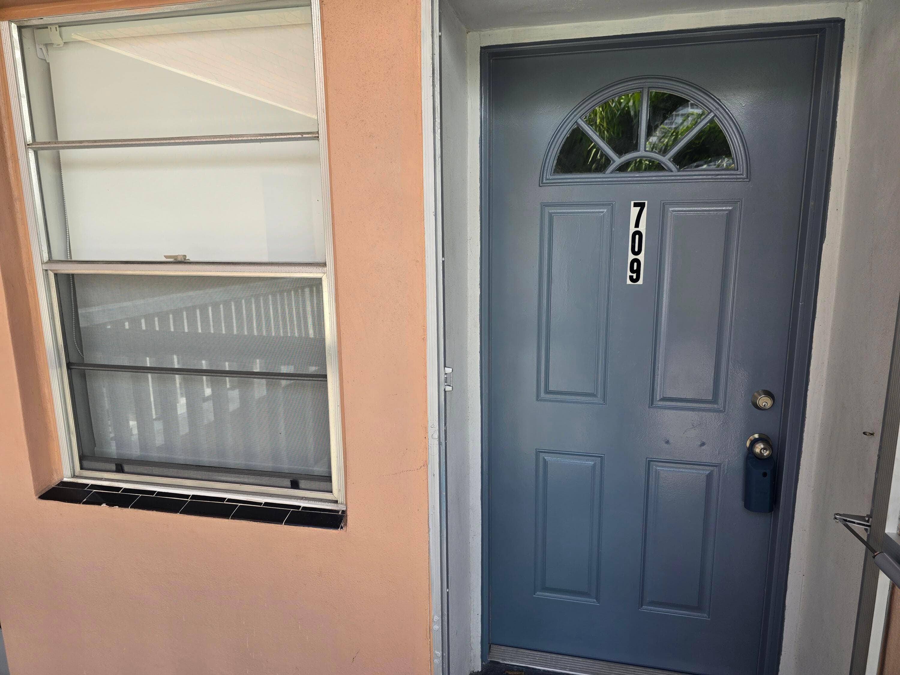 18555 NE 14th Avenue 709, Miami, FL 33179 — photo 35 of 48