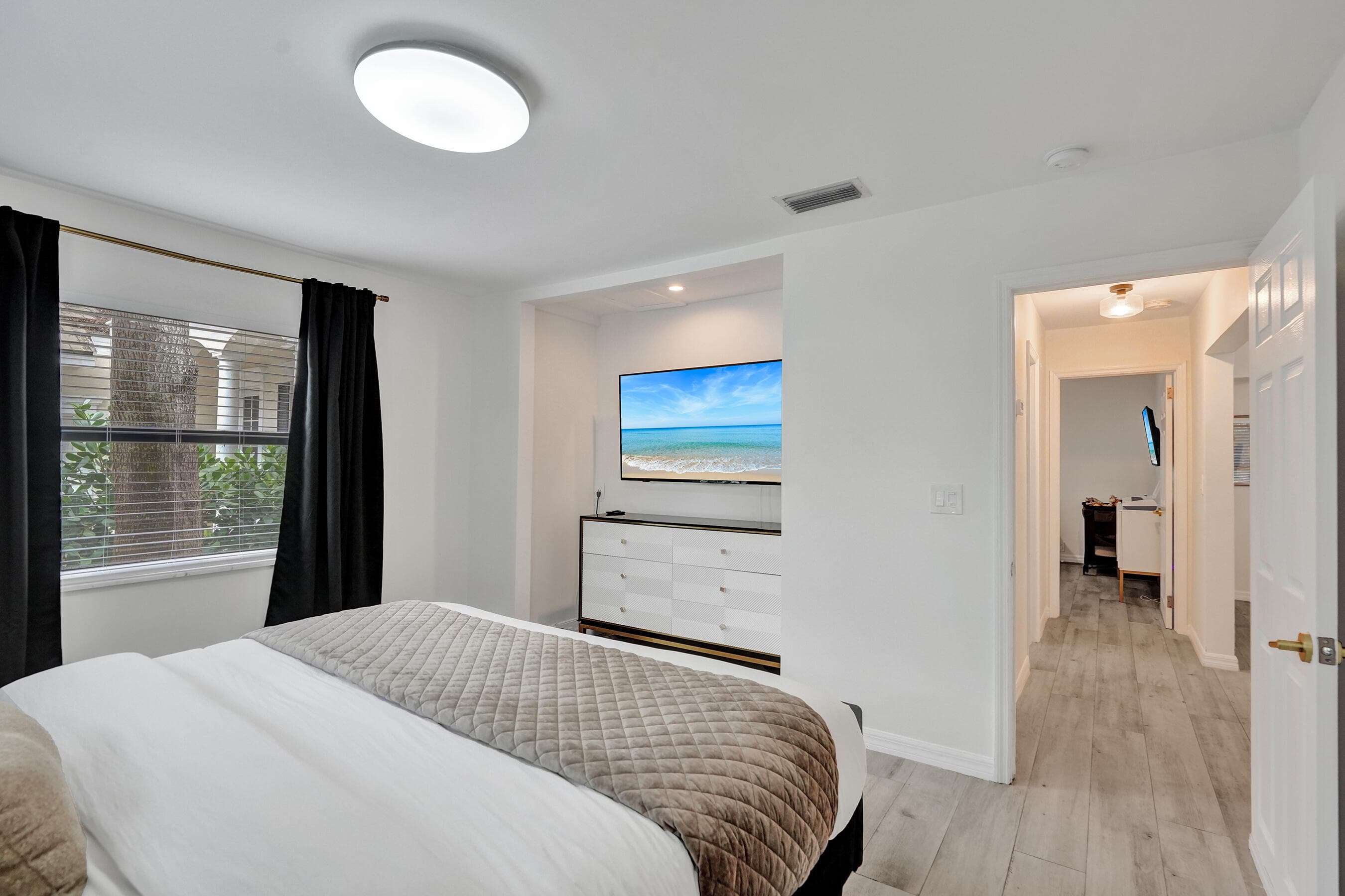 1606 SE 1st Street, Fort Lauderdale, FL 33301 — photo 12 of 50