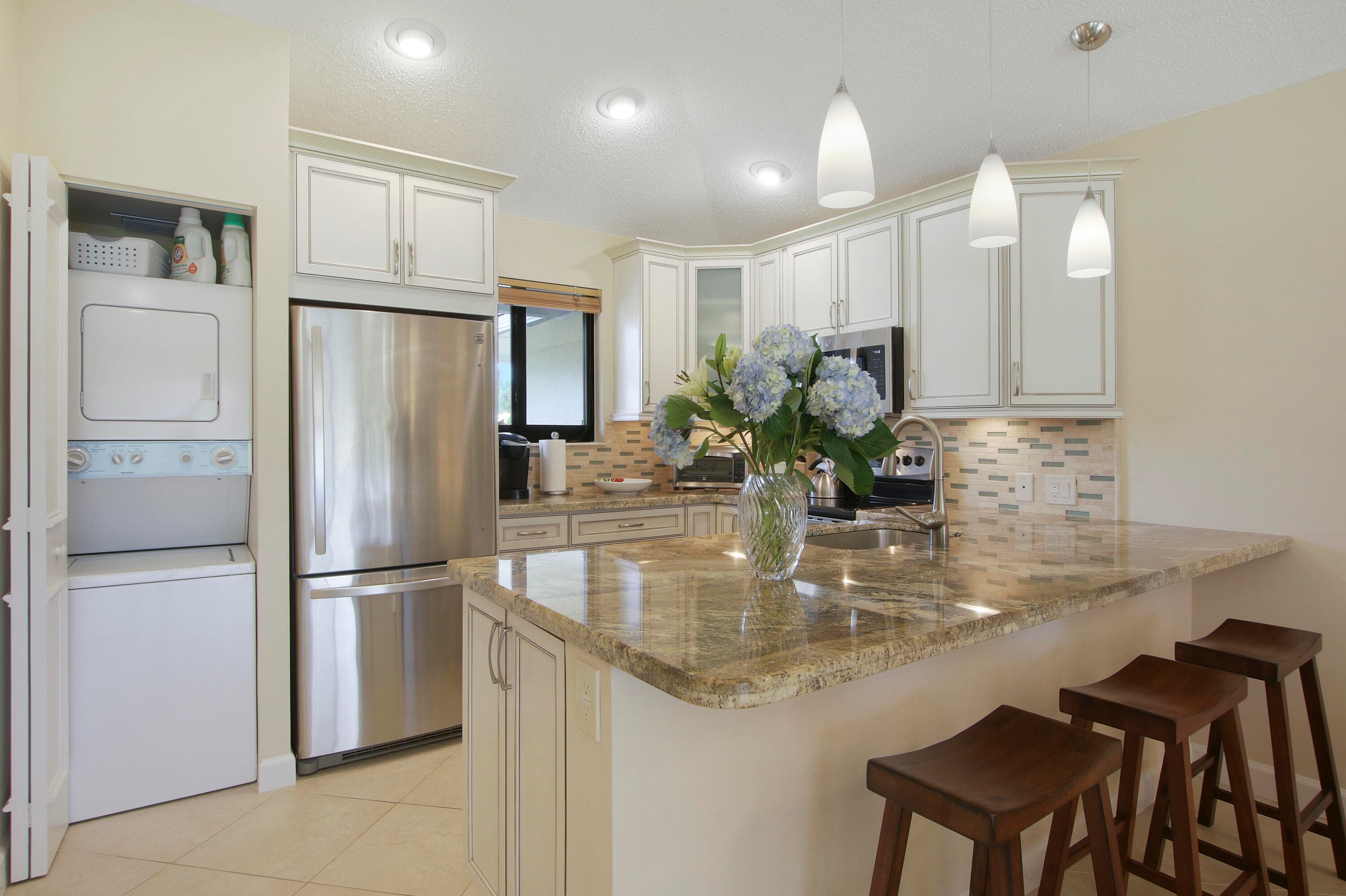 820 Club Drive, Palm Beach Gardens, FL 33418 — photo 4 of 23