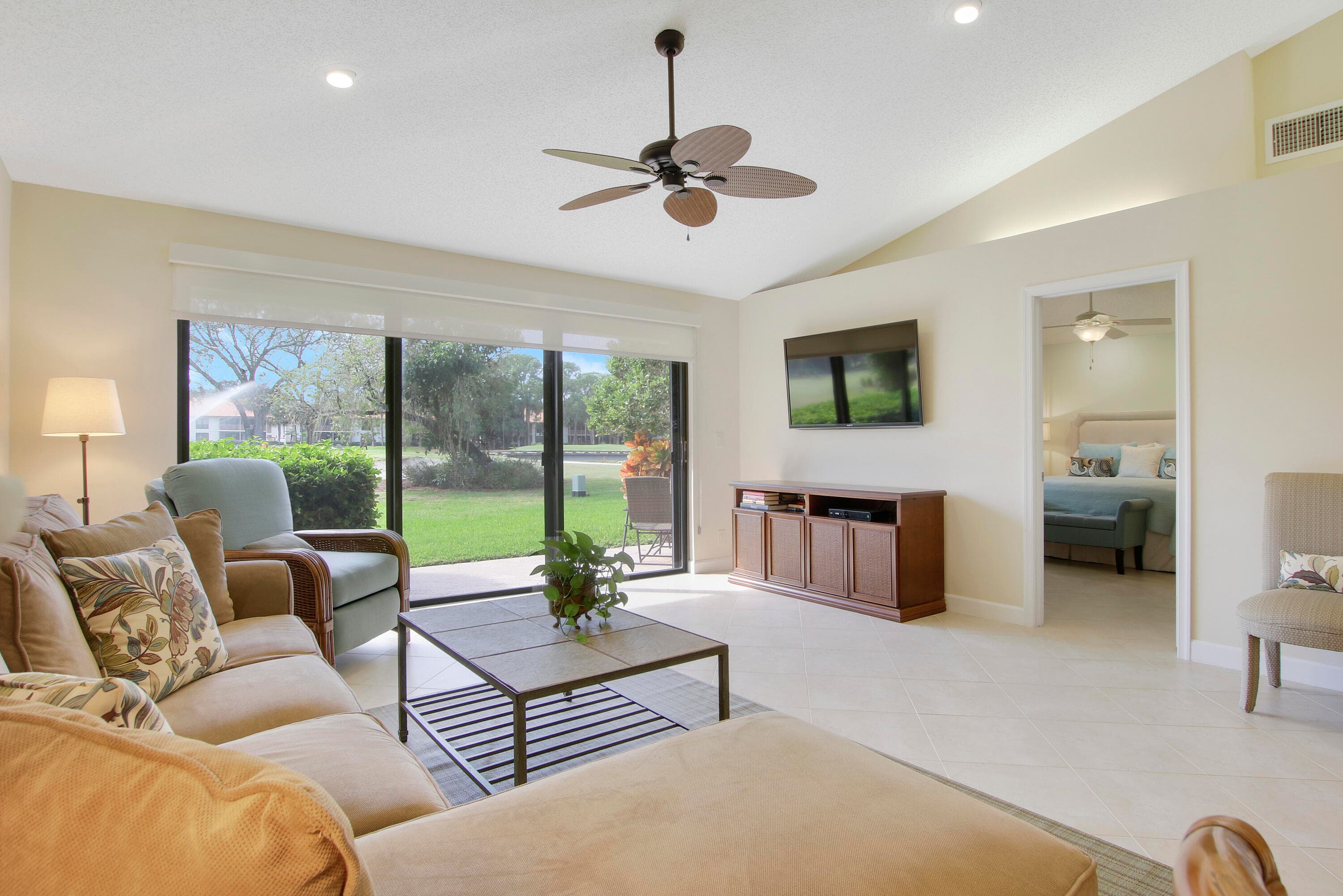 820 Club Drive, Palm Beach Gardens, FL 33418 — photo 12 of 23