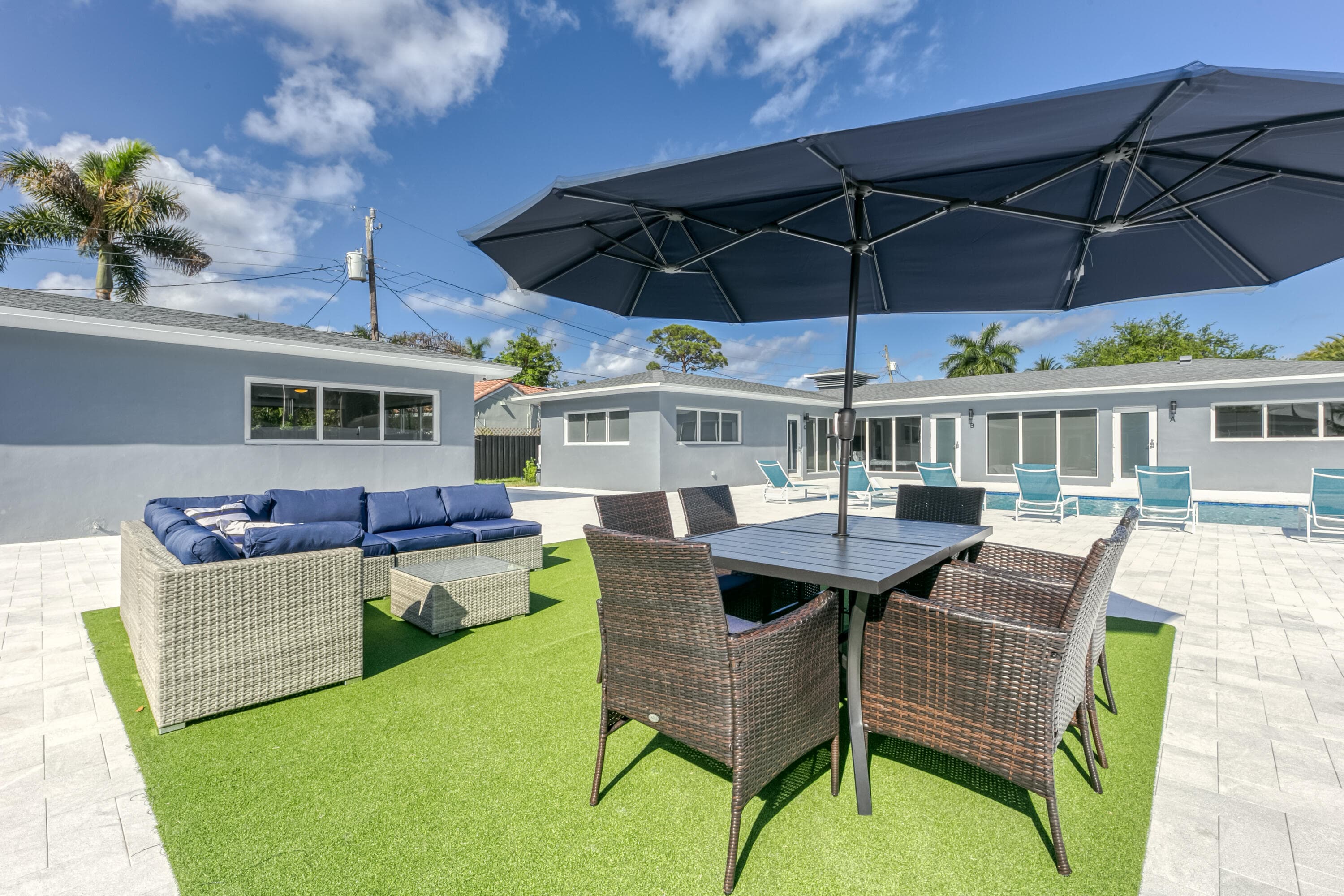 2017 NE 26th Street, Wilton Manors, FL 33305 — photo 33 of 43