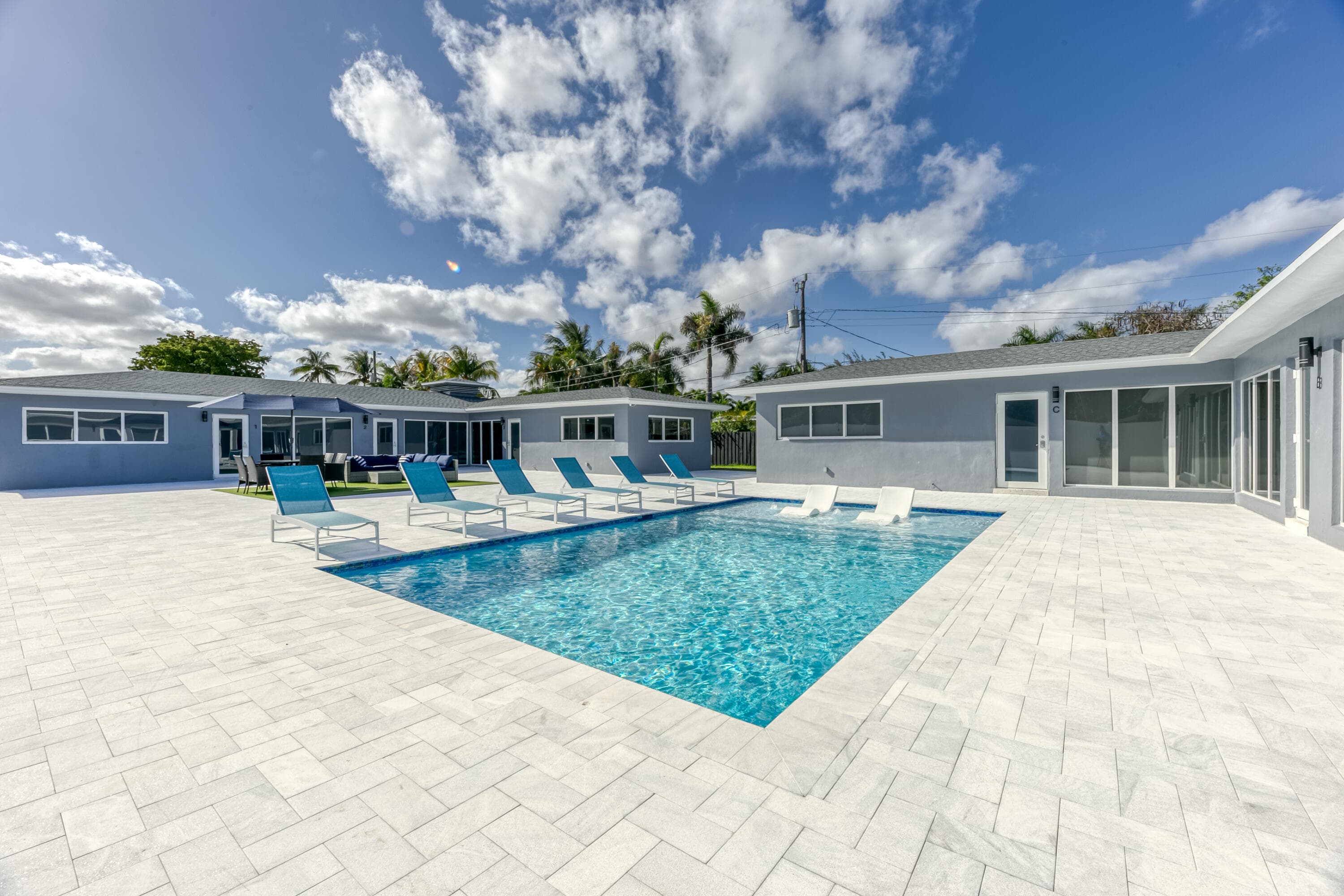 2017 NE 26th Street, Wilton Manors, FL 33305 — photo 37 of 43