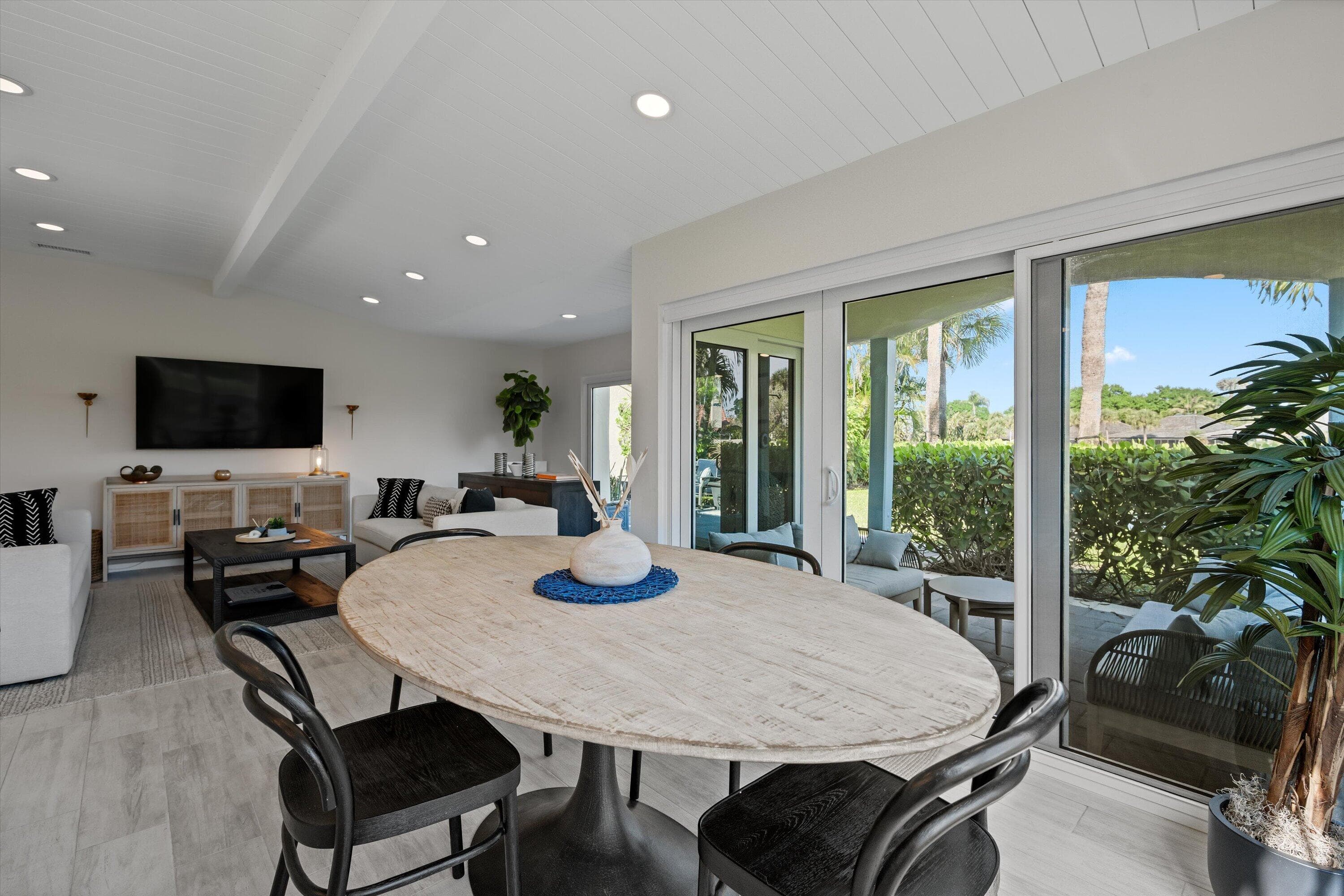 2235 Las Brisas Court, Wellington, FL 33414 — photo 10 of 30