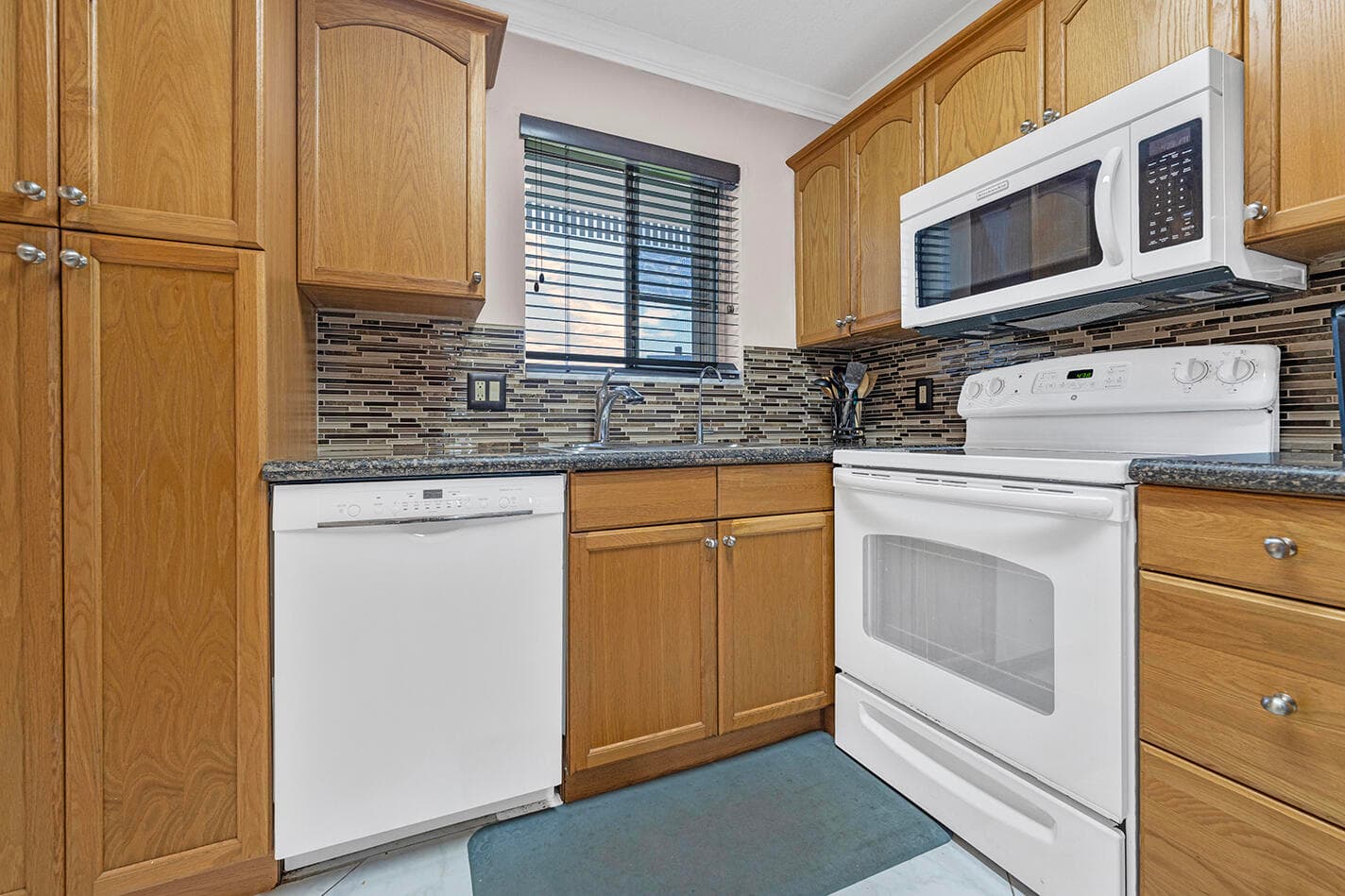 100 Waterway Drive S 109, Lantana, FL 33462 — photo 5 of 48