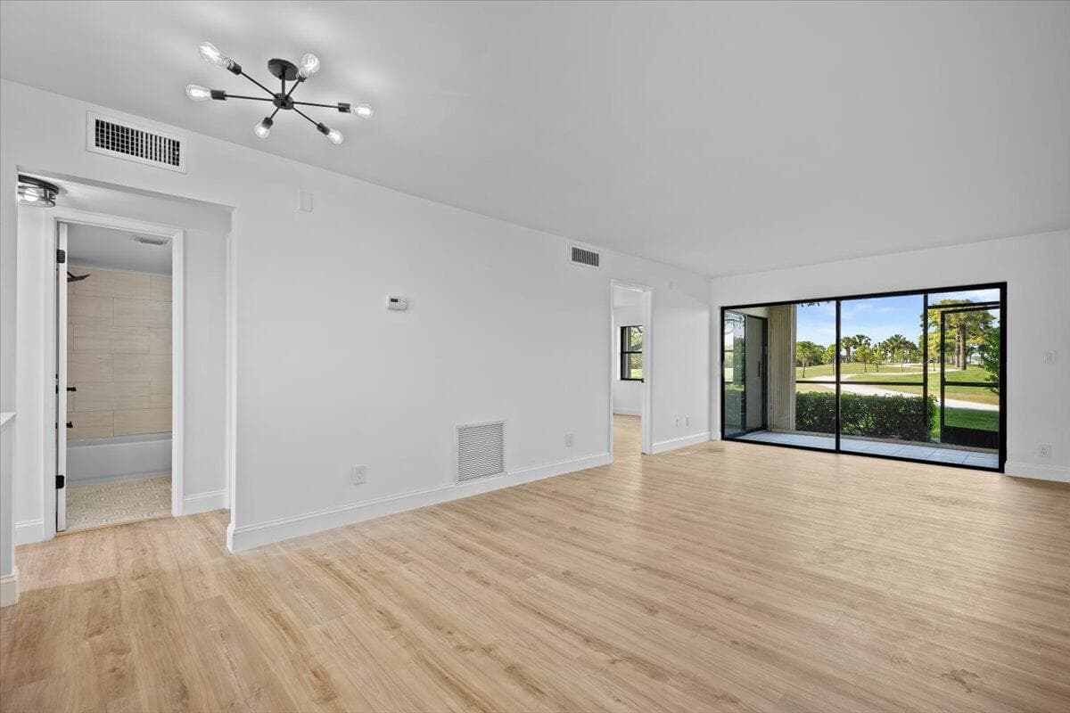 13369 Touchstone Place 101, Palm Beach Gardens, FL 33418 — photo 7 of 21