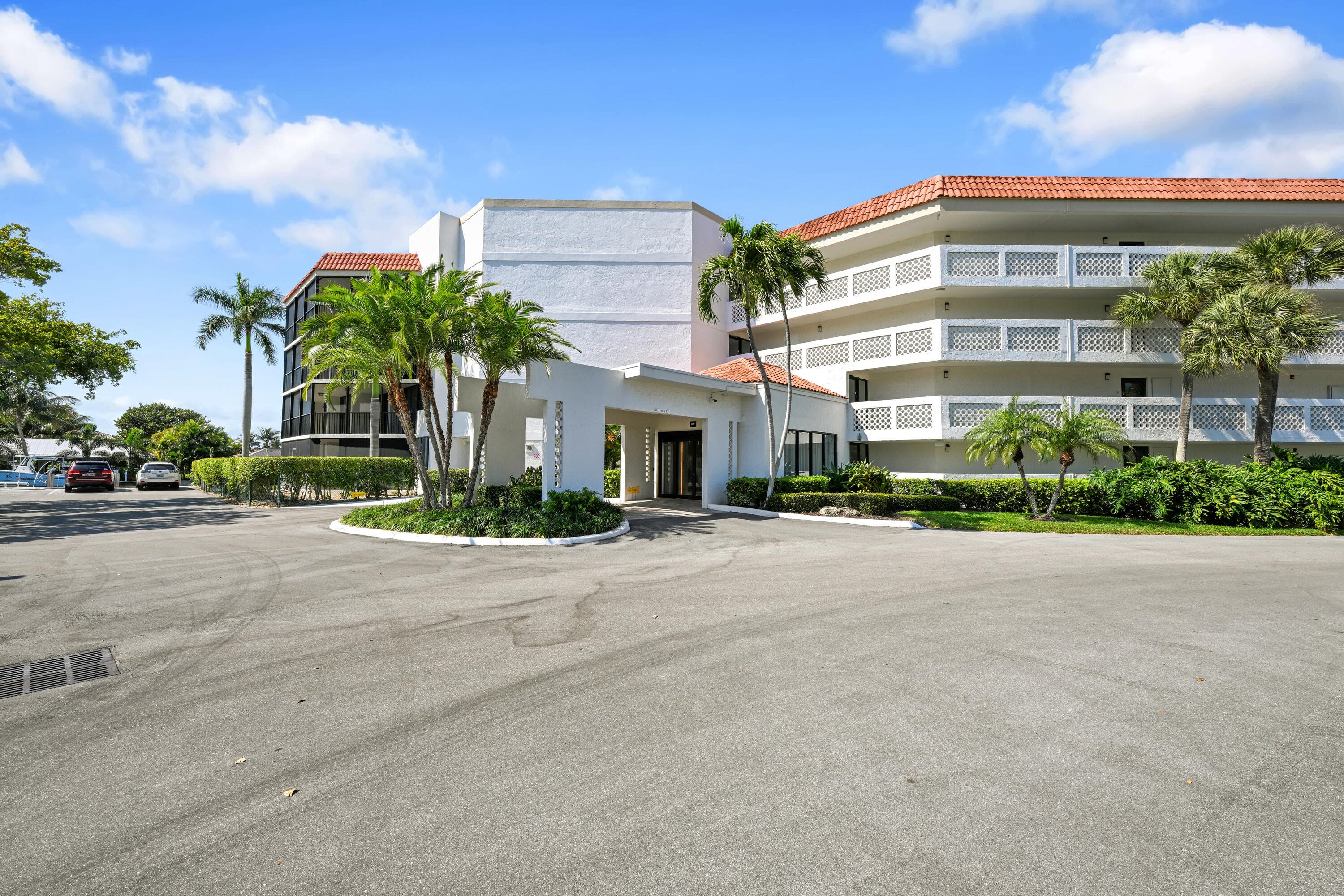 800 Jeffery Street 411, Boca Raton, FL 33487 — photo 32 of 40