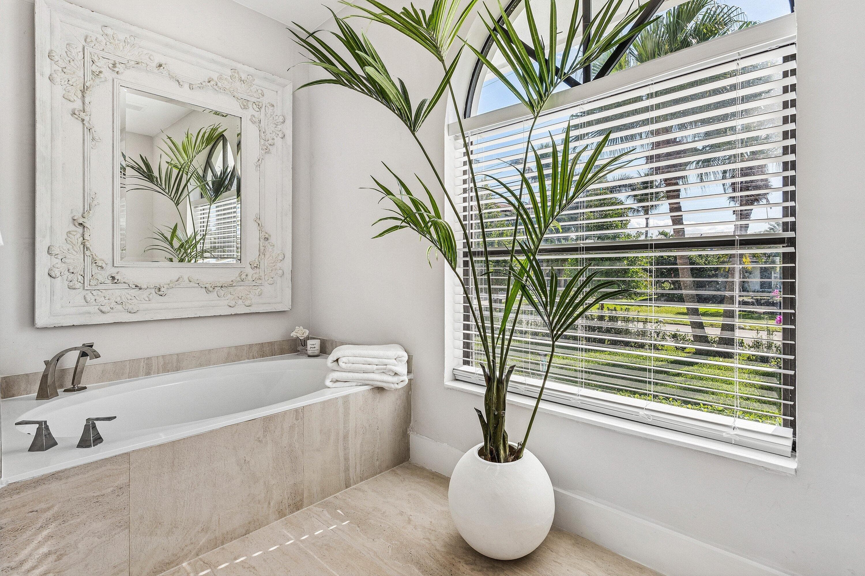 48 Harbour Drive N, Boynton Beach, FL 33435 — photo 11 of 25