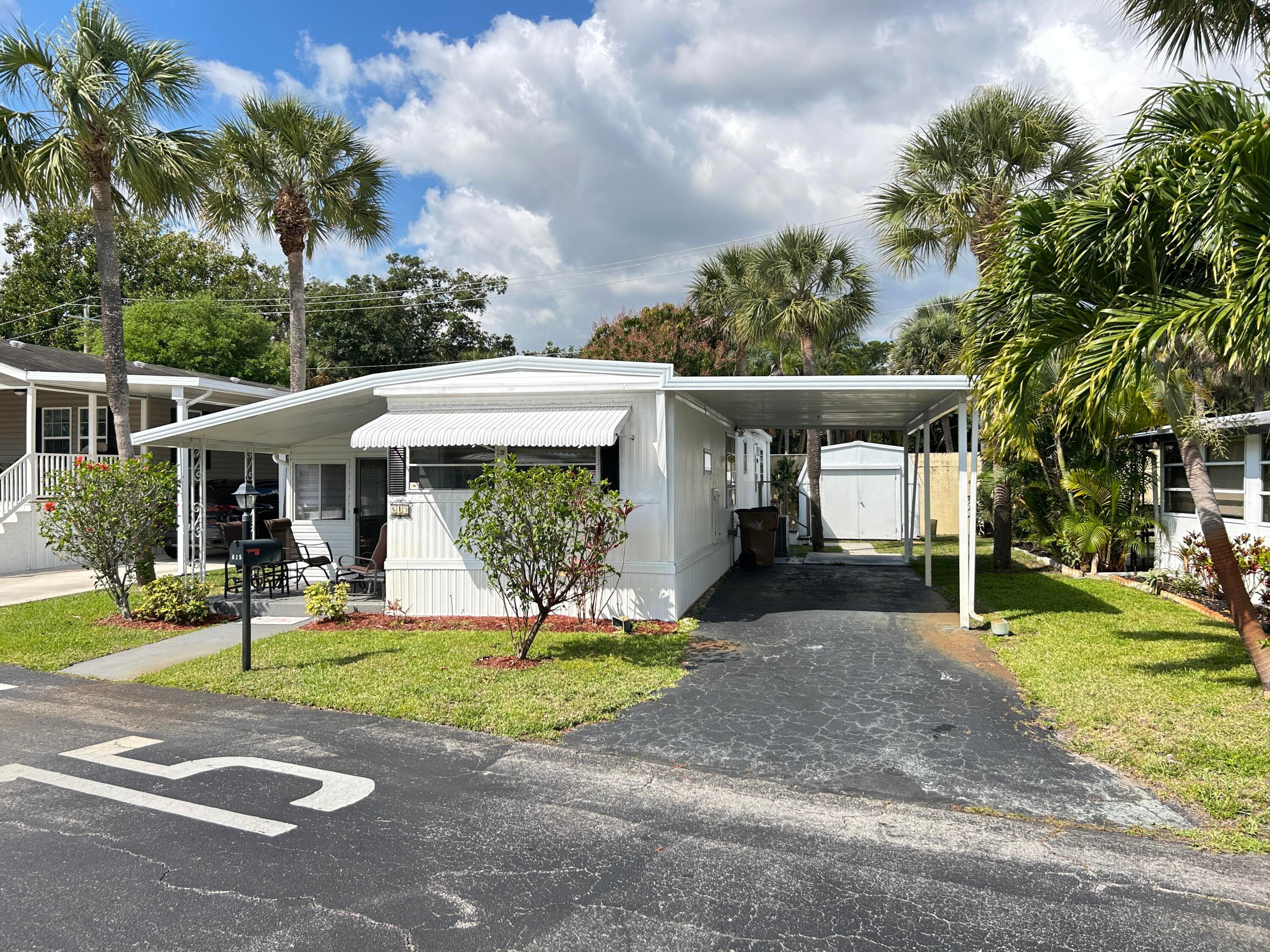 615 Alamanda Lane, Deerfield Beach, FL 33442 — photo 2 of 38