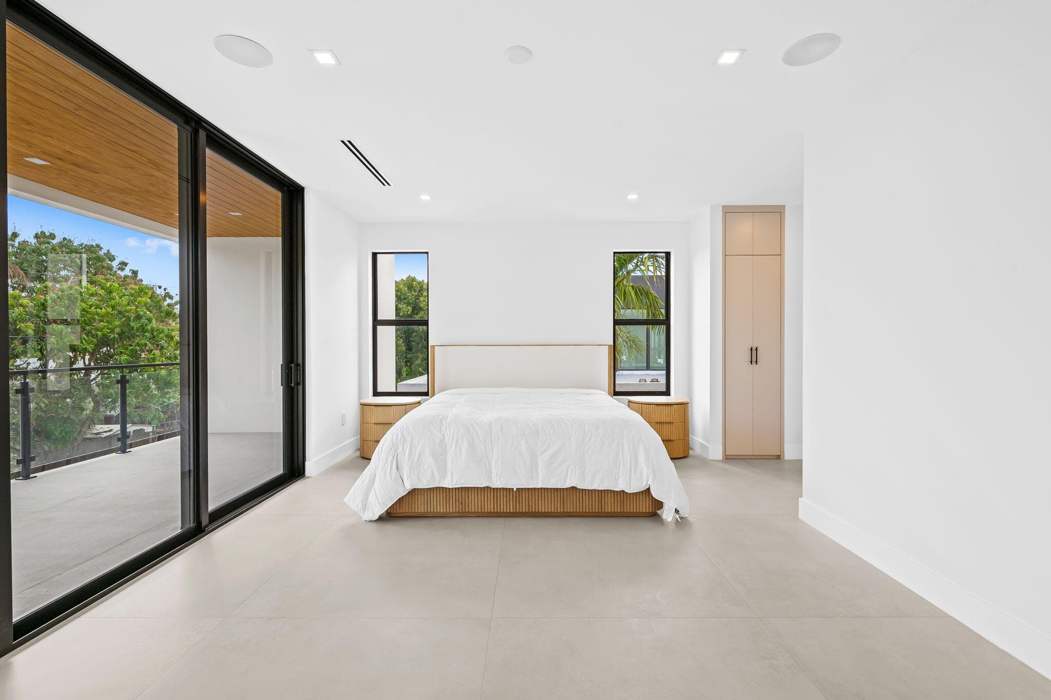 2324 SW 26th Street, Miami, FL 33133 — photo 18 of 45