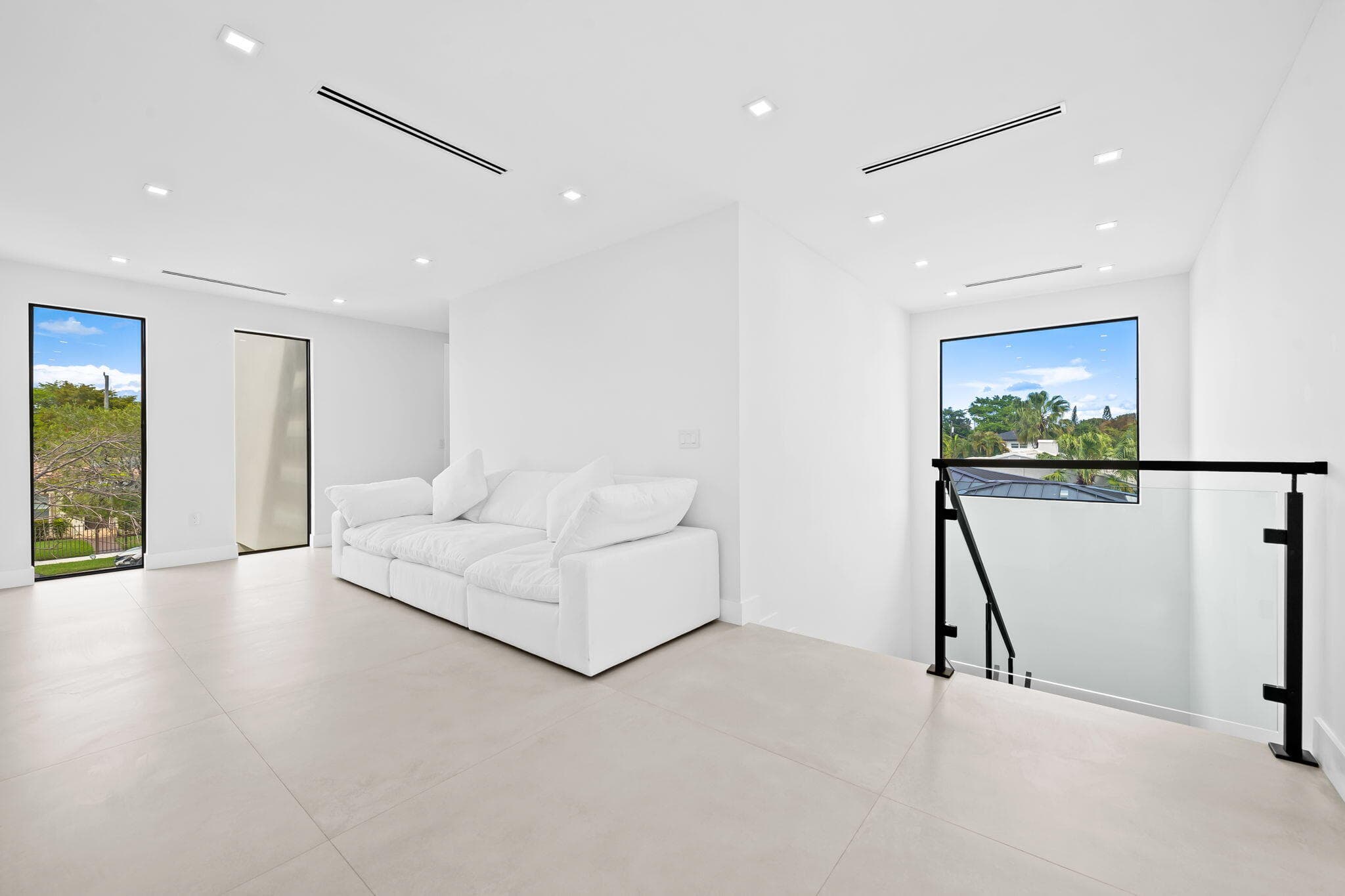 2324 SW 26th Street, Miami, FL 33133 — photo 17 of 45