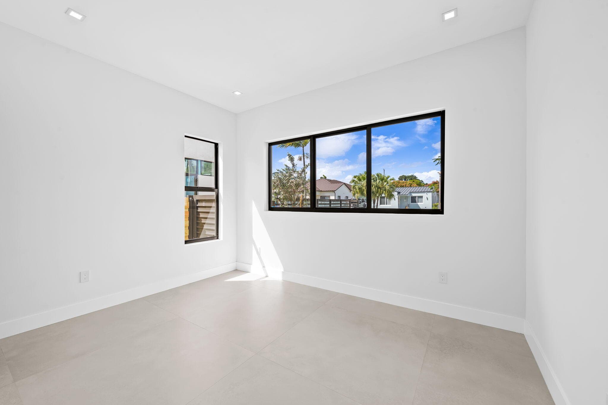 2324 SW 26th Street, Miami, FL 33133 — photo 13 of 45