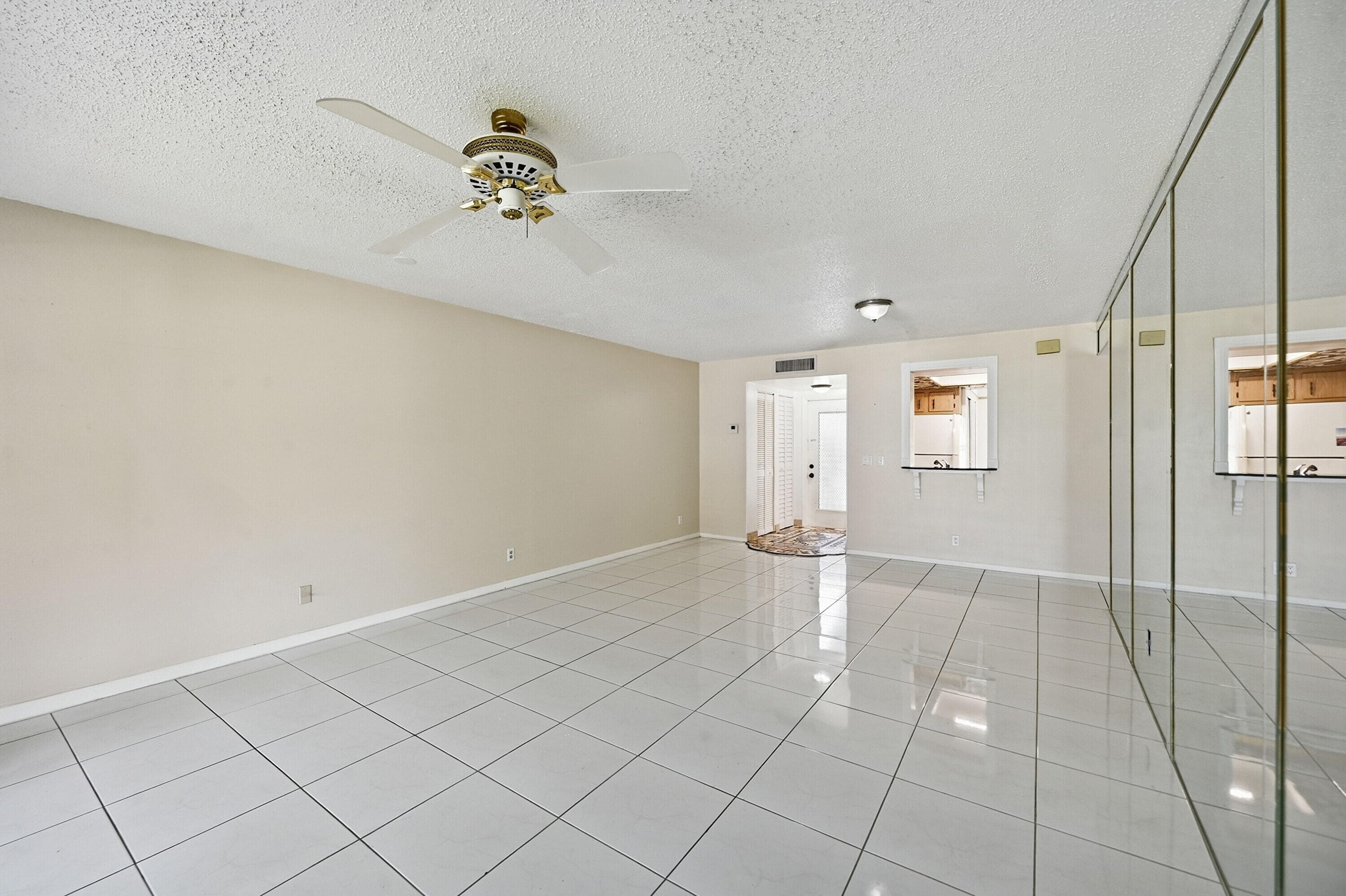 6525 S Oriole Boulevard, Delray Beach, FL 33446 — photo 11 of 29