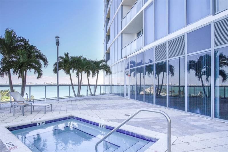 601 NE 36th Street 2806, Miami, FL 33137 — photo 4 of 11