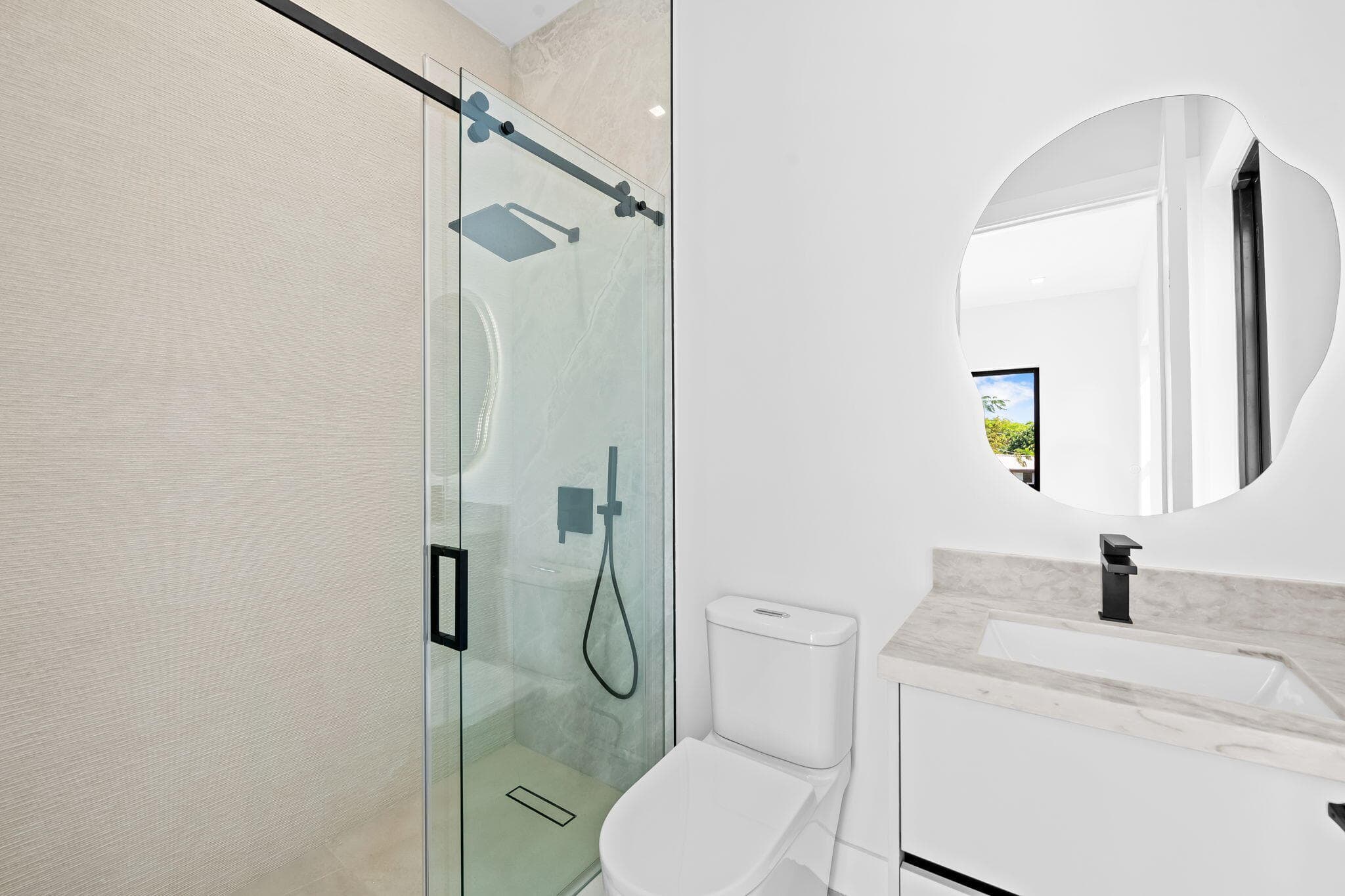 2324 SW 26th Street, Miami, FL 33133 — photo 14 of 45