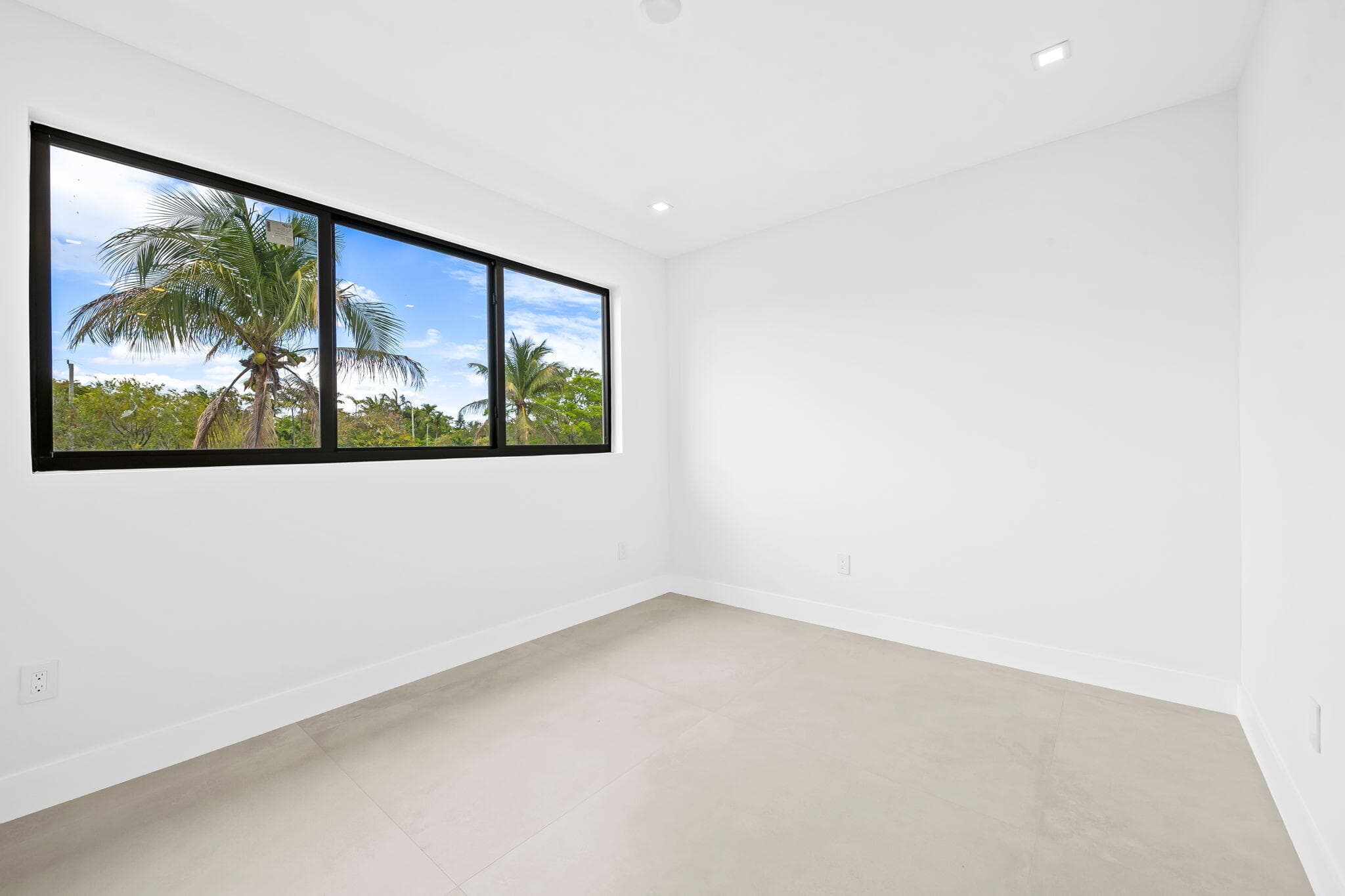 2324 SW 26th Street, Miami, FL 33133 — photo 32 of 45