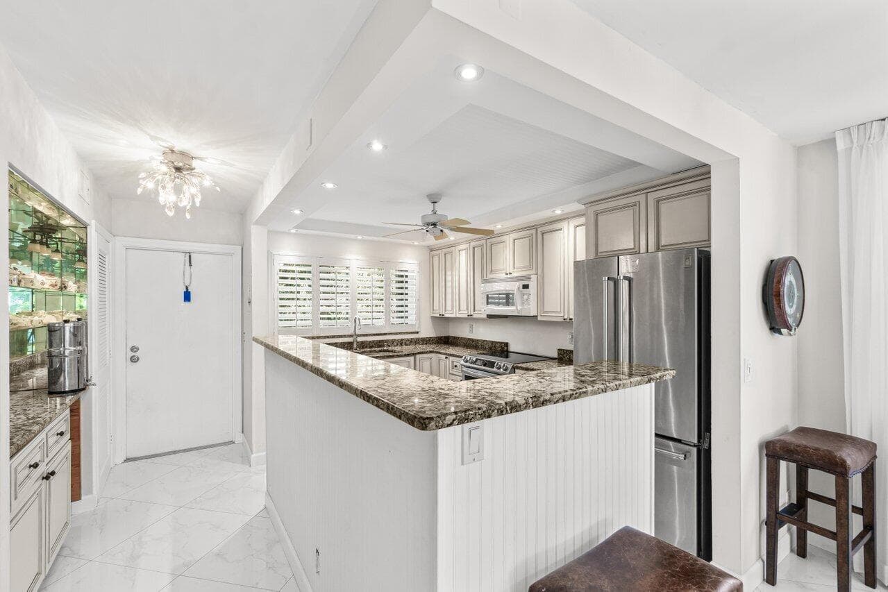2010 S Federal Highway 201, Boynton Beach, FL 33435 — photo 7 of 29