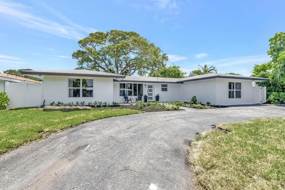 1950 NE 30th Street, Lighthouse Point, FL 33064 — photo 23 of 32