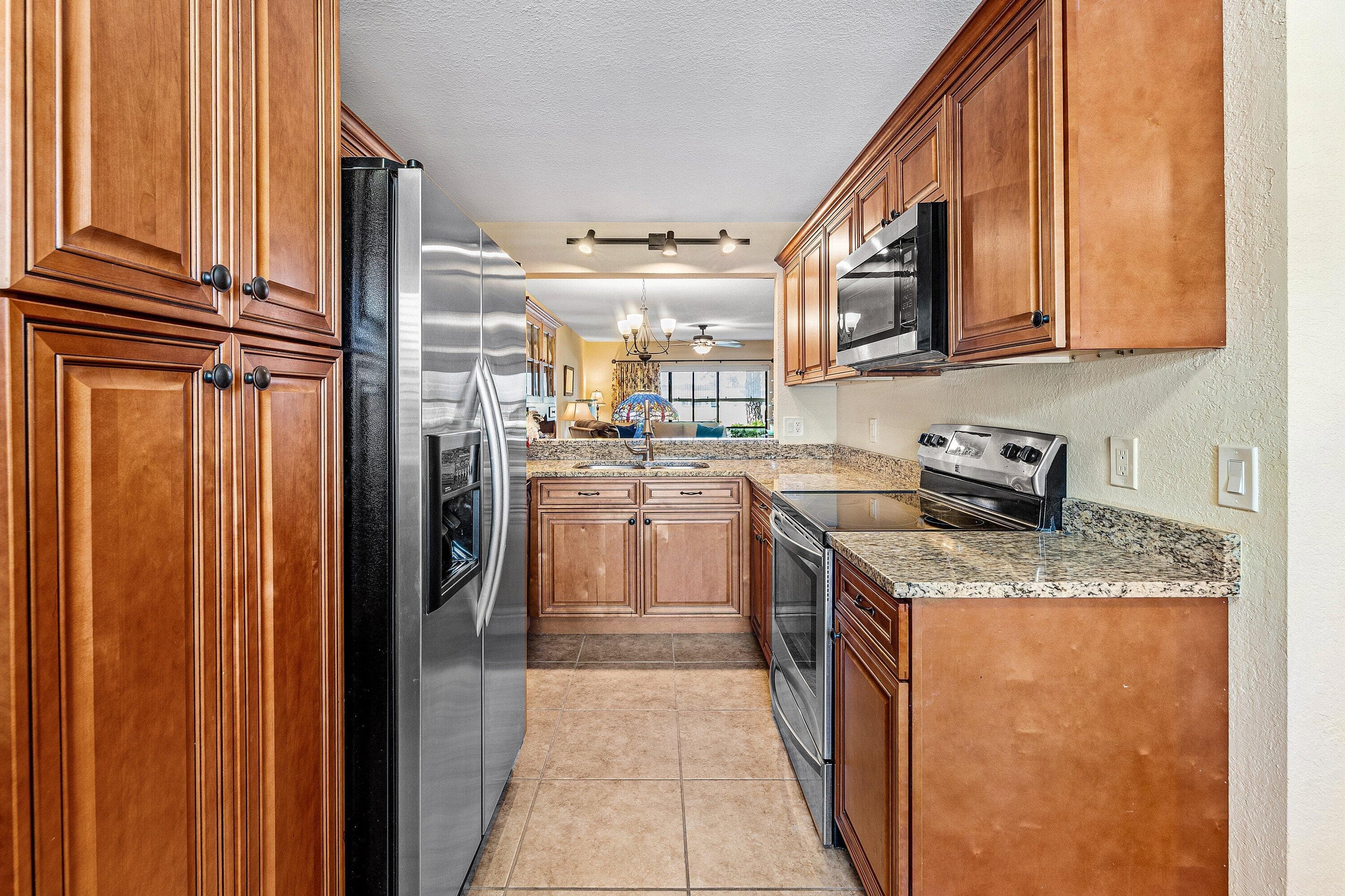1111 Keystone Drive B, Jupiter, FL 33458 — photo 8 of 42