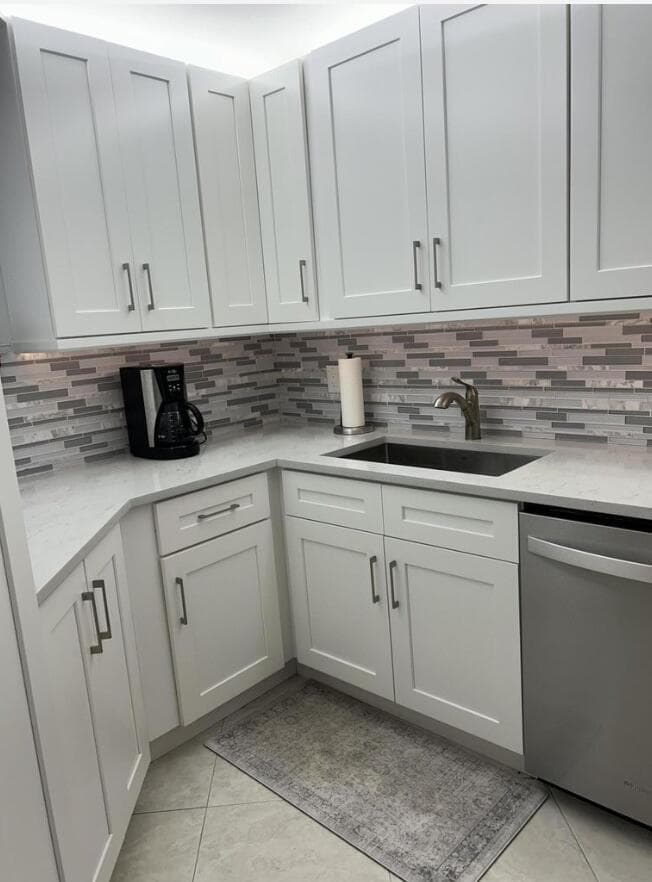 5851 Camino Del Sol 203, Boca Raton, FL 33433 — photo 1 of 30