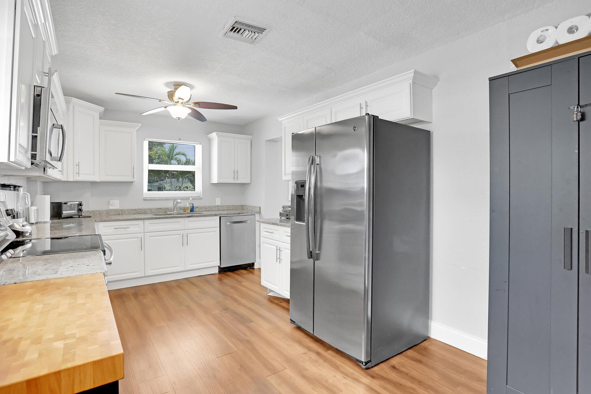 1325 SE 1st Avenue, Deerfield Beach, FL 33441 — photo 12 of 35
