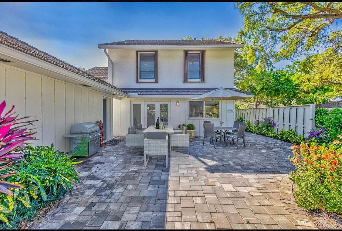 11433 Shady Lane, North Palm Beach, FL 33408 — photo 2 of 21