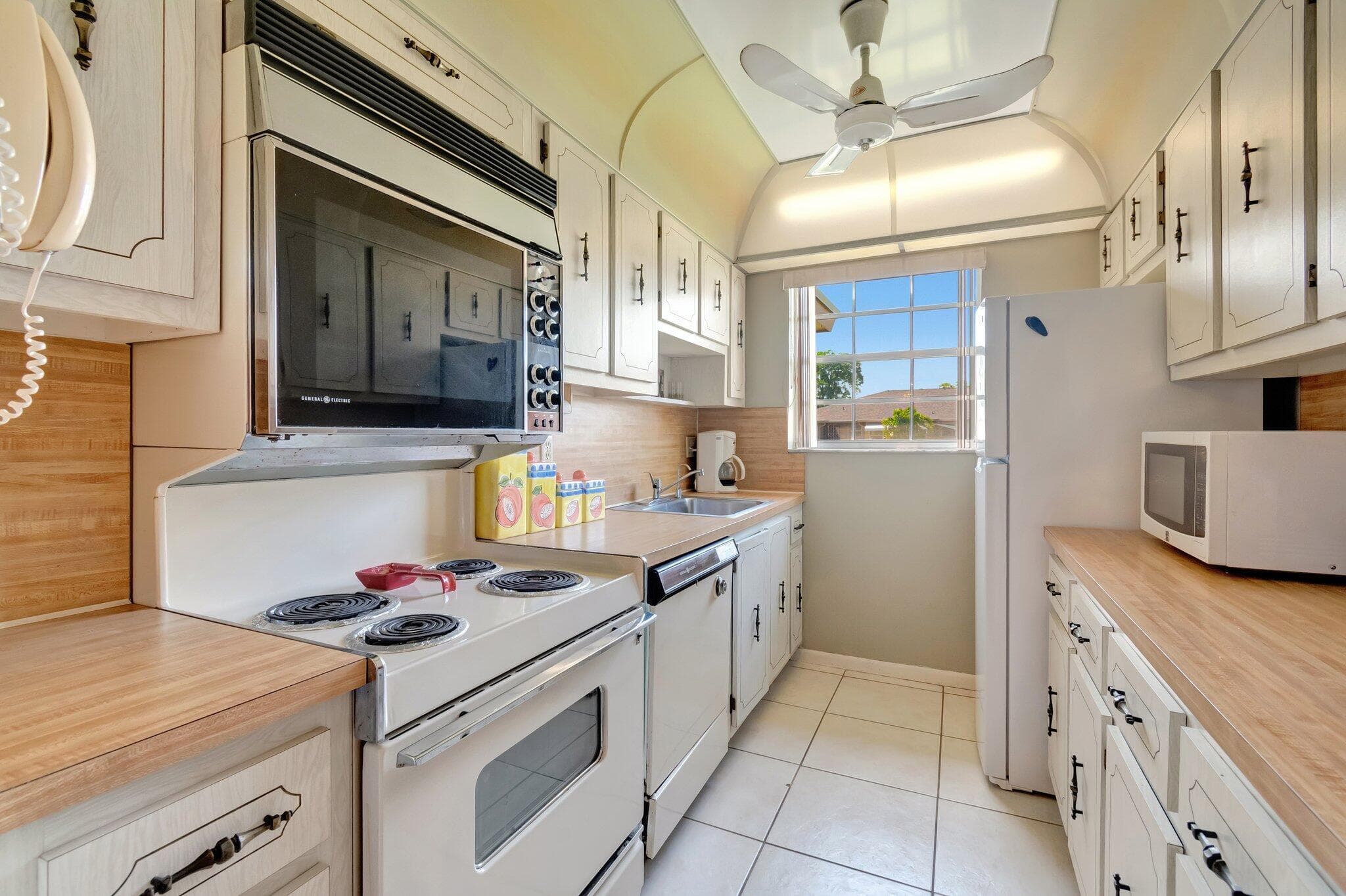1245 High Point Place S C, Delray Beach, FL 33445 — photo 16 of 45