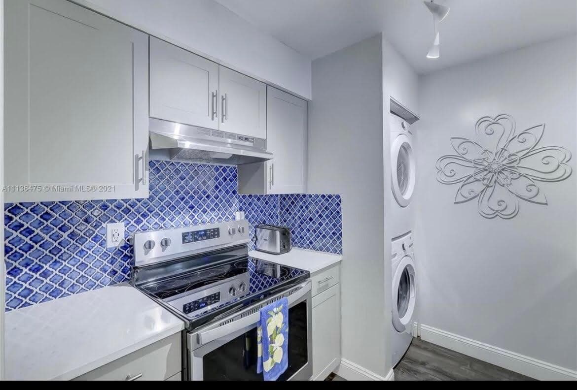 1350 SE 3rd Avenue 211, Dania Beach, FL 33004 — photo 11 of 18