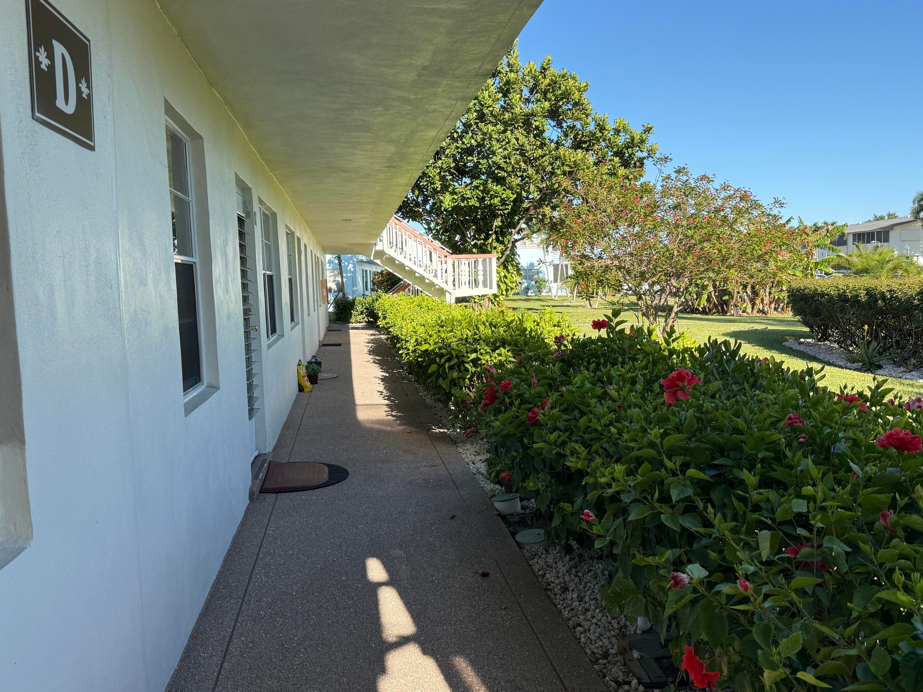 81 Camden Drive D, West Palm Beach, FL 33417 — photo 5 of 19