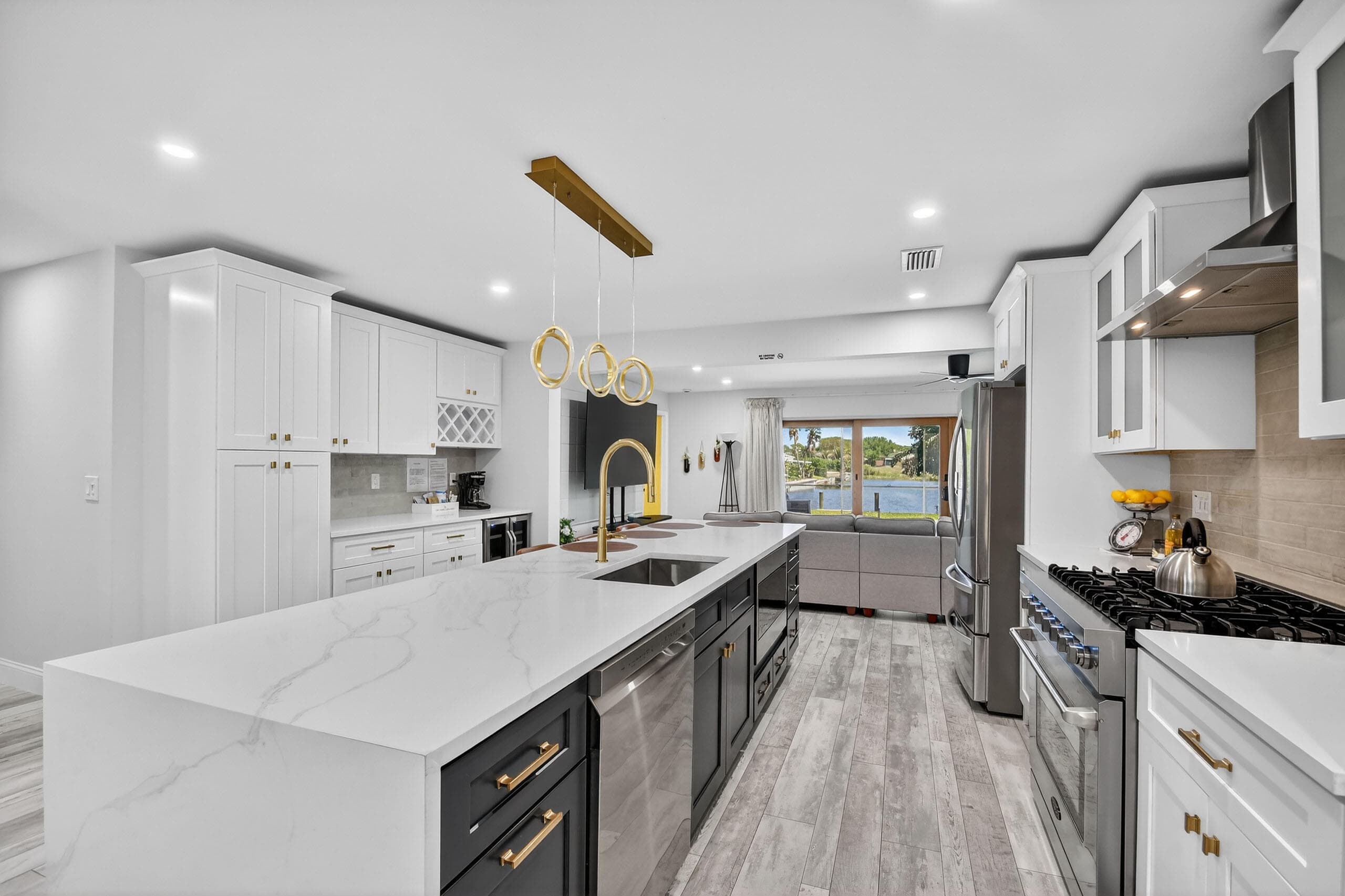 8416 Pine Tree Lane, West Palm Beach, FL 33406 — photo 11 of 54