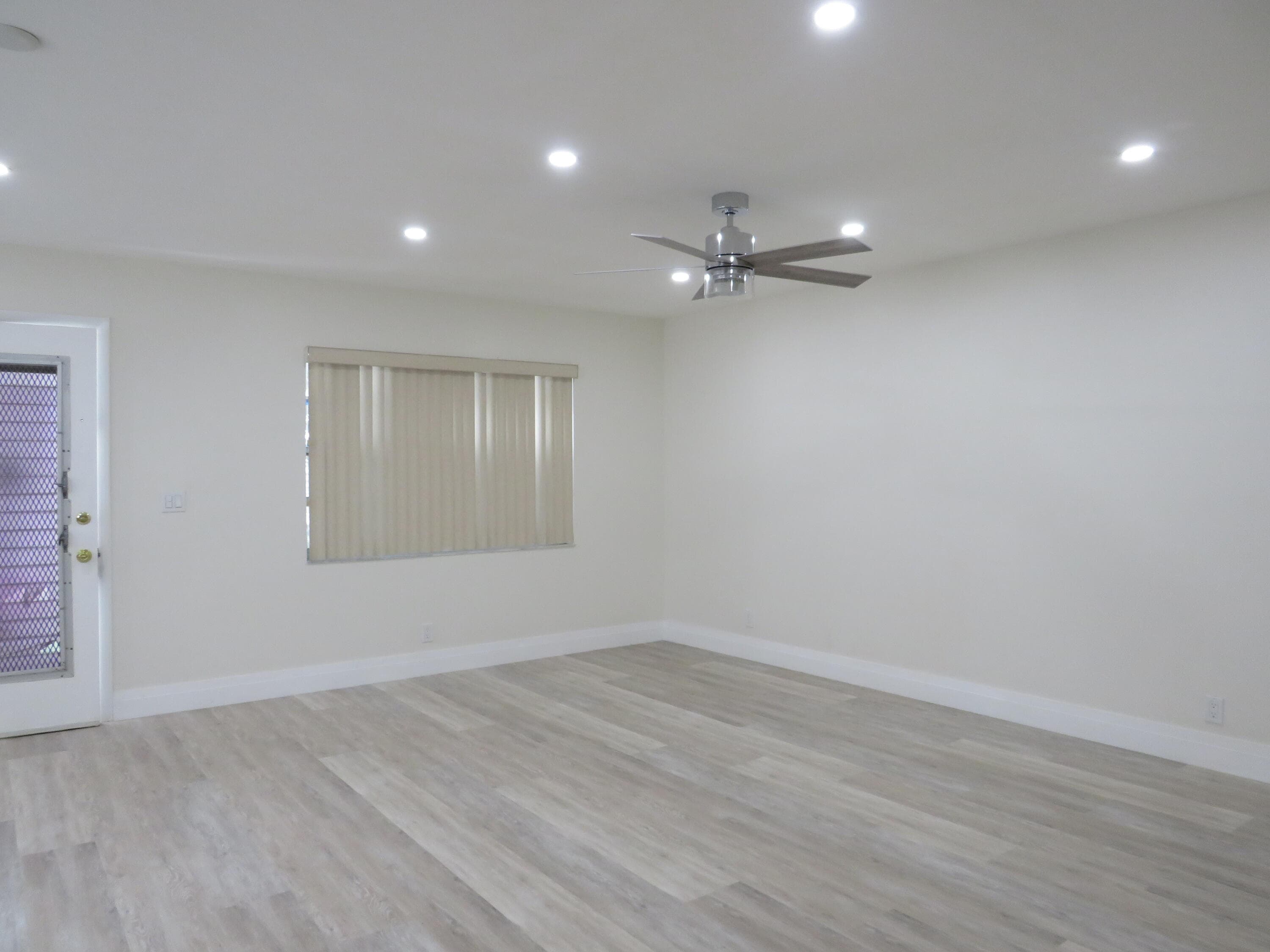 557 Burgundy L, Delray Beach, FL 33484 — photo 3 of 21