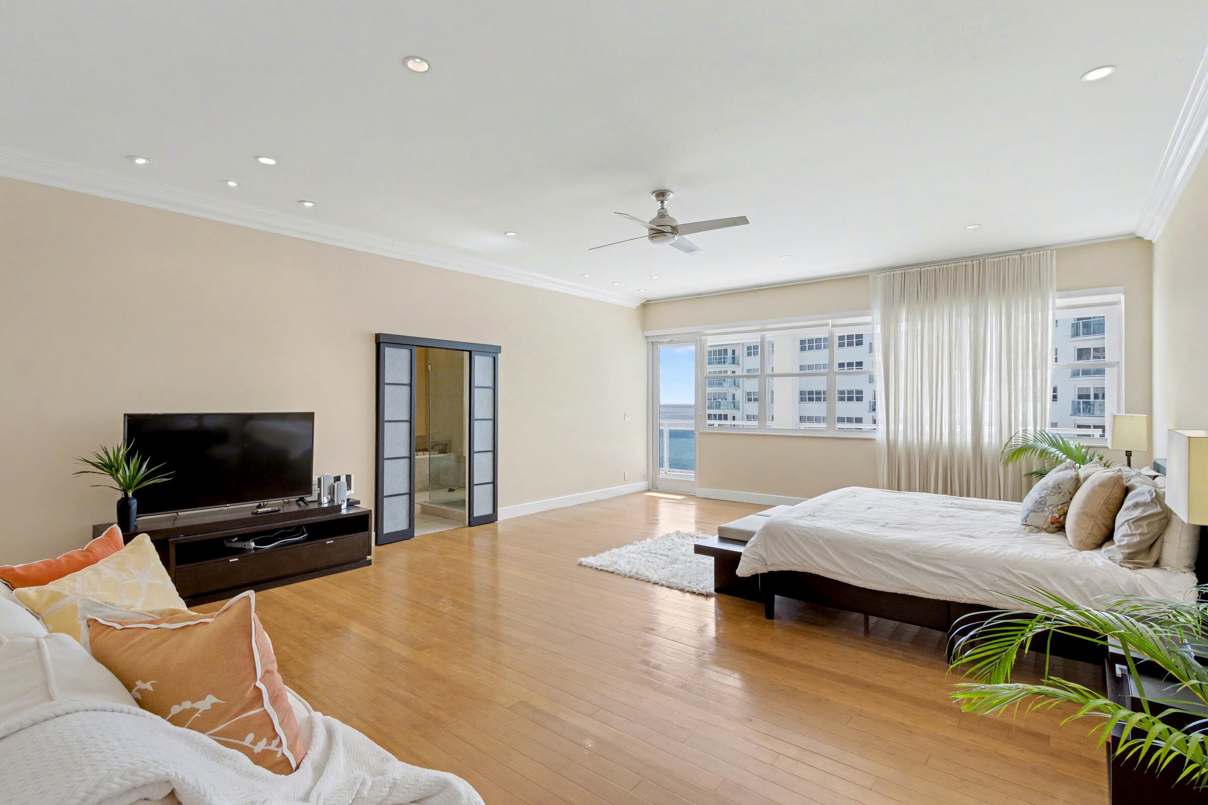 3430 Galt Ocean Drive Ph1, Fort Lauderdale, FL 33308 — photo 27 of 53