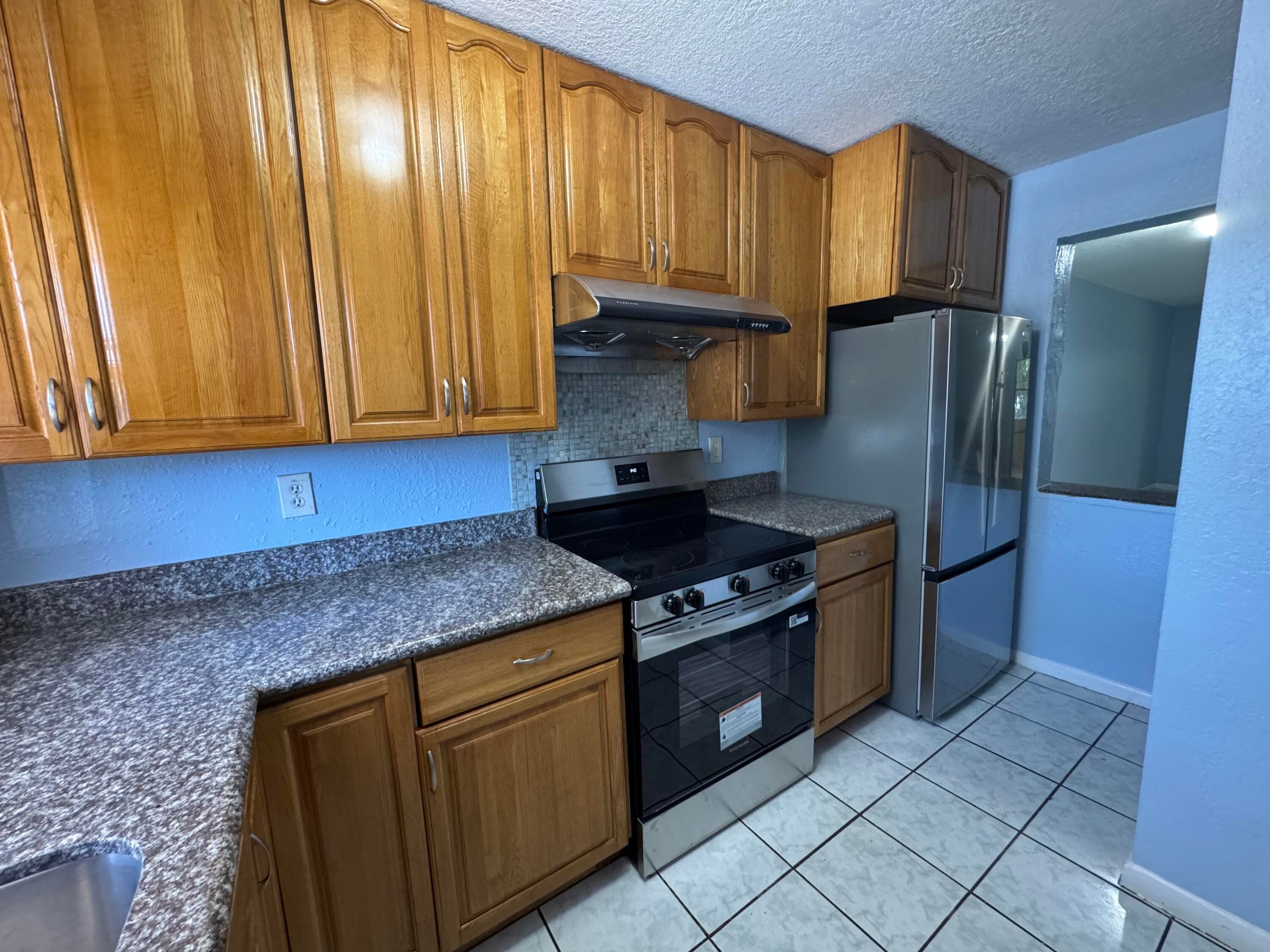 10987 Royal Palm Boulevard 9, Coral Springs, FL 33065 — photo 4 of 13