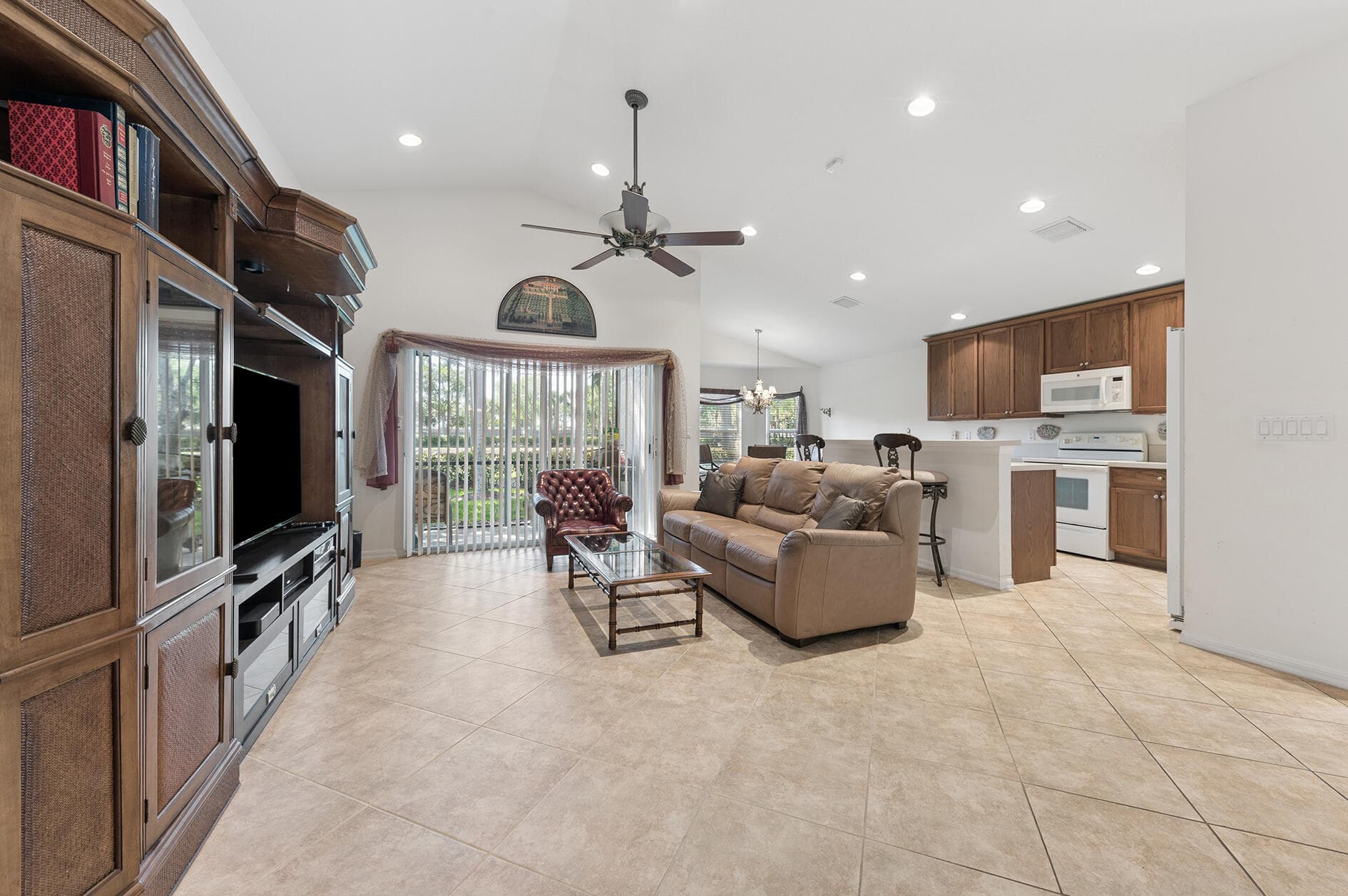 12119 Roma Road, Boynton Beach, FL 33437 — photo 6 of 32