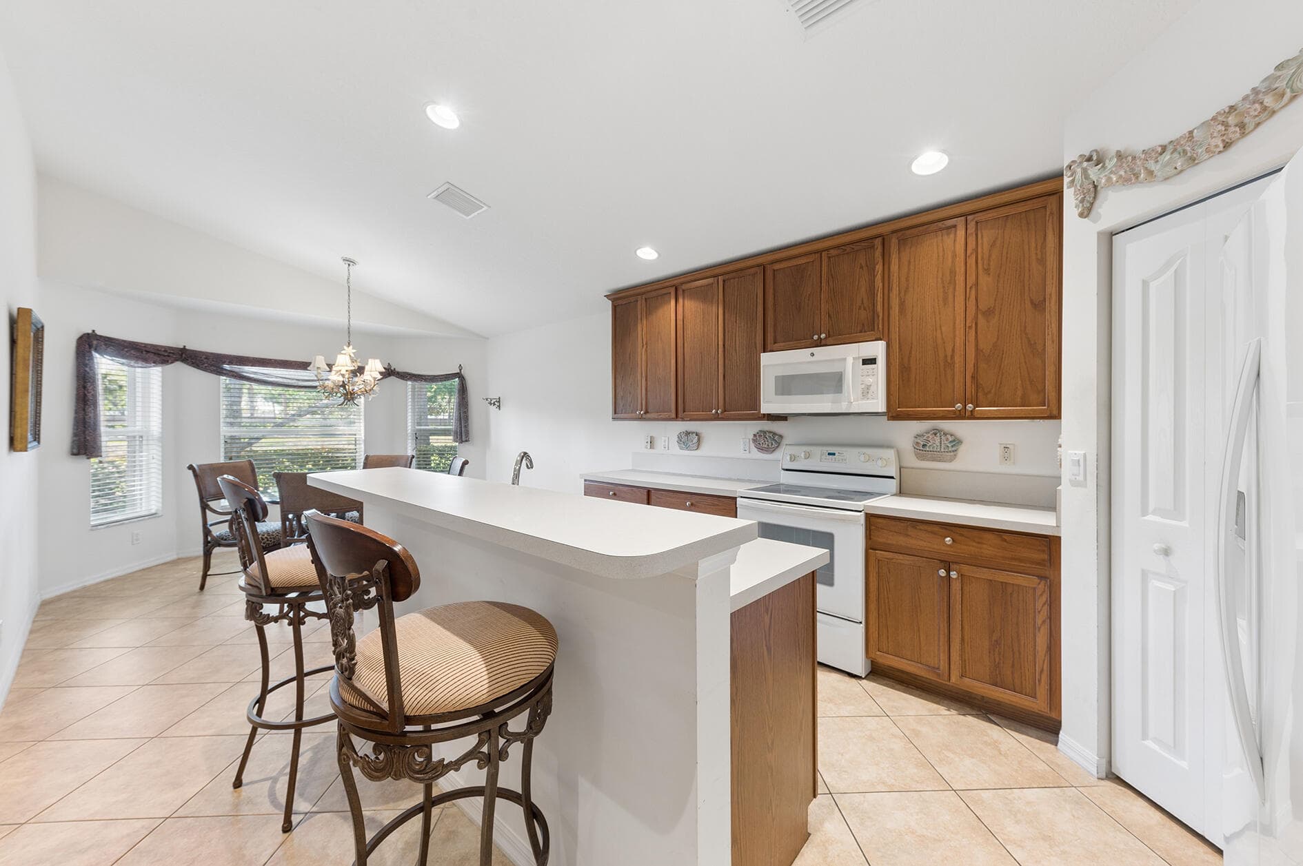 12119 Roma Road, Boynton Beach, FL 33437 — photo 9 of 32