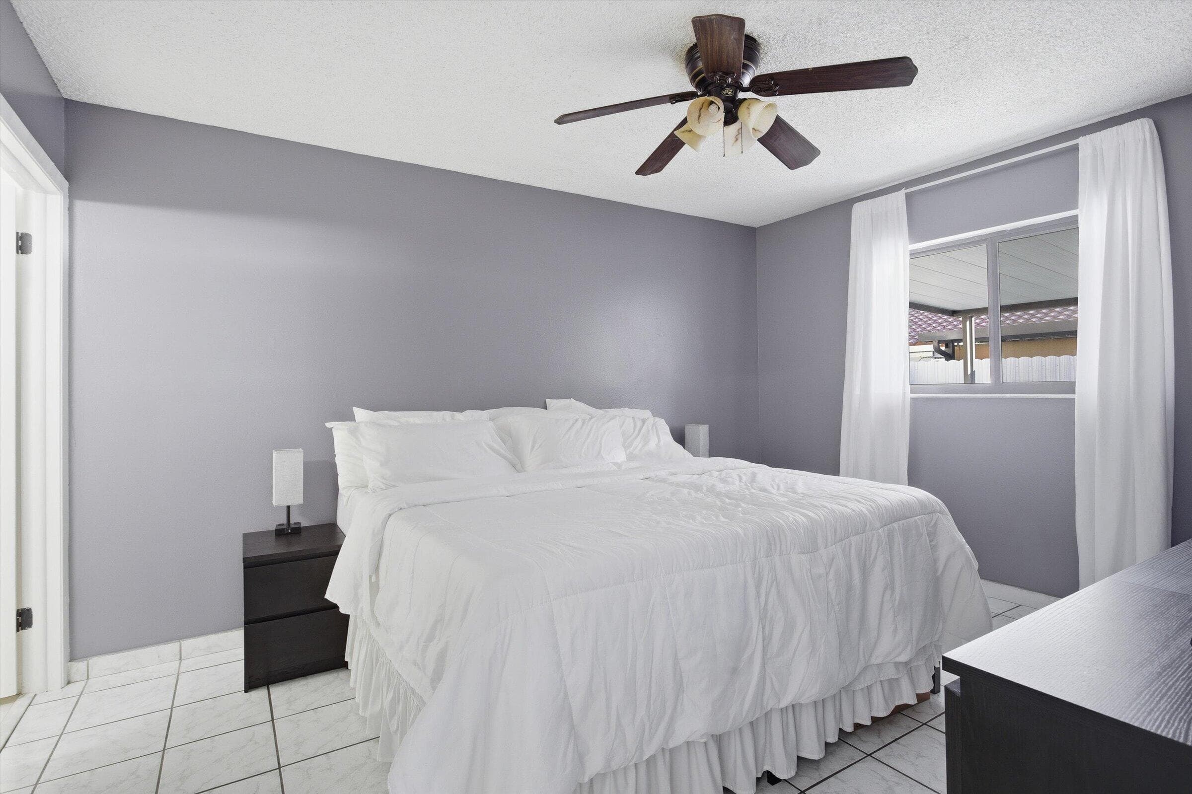 5465 W 27th Lane, Hialeah, FL 33016 — photo 13 of 28