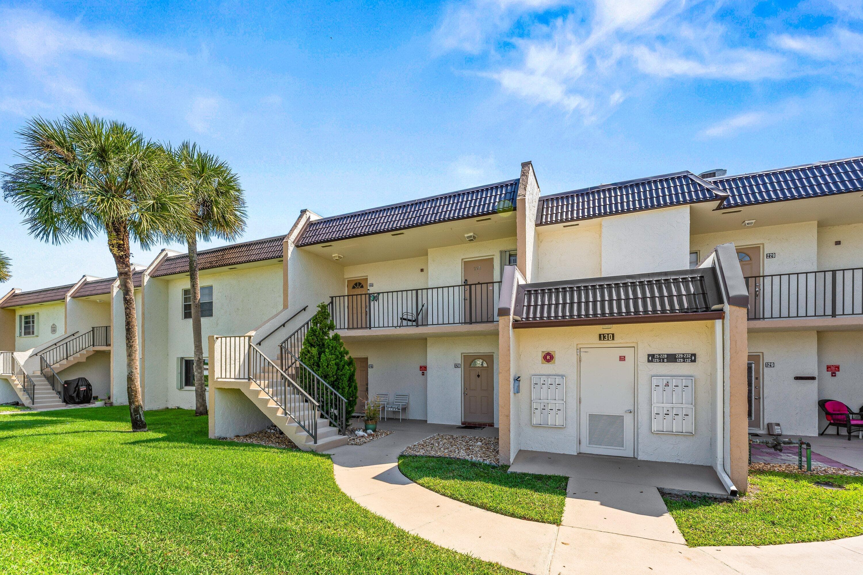 130 Lake Meryl Drive 228, West Palm Beach, FL 33411 — photo 4 of 55