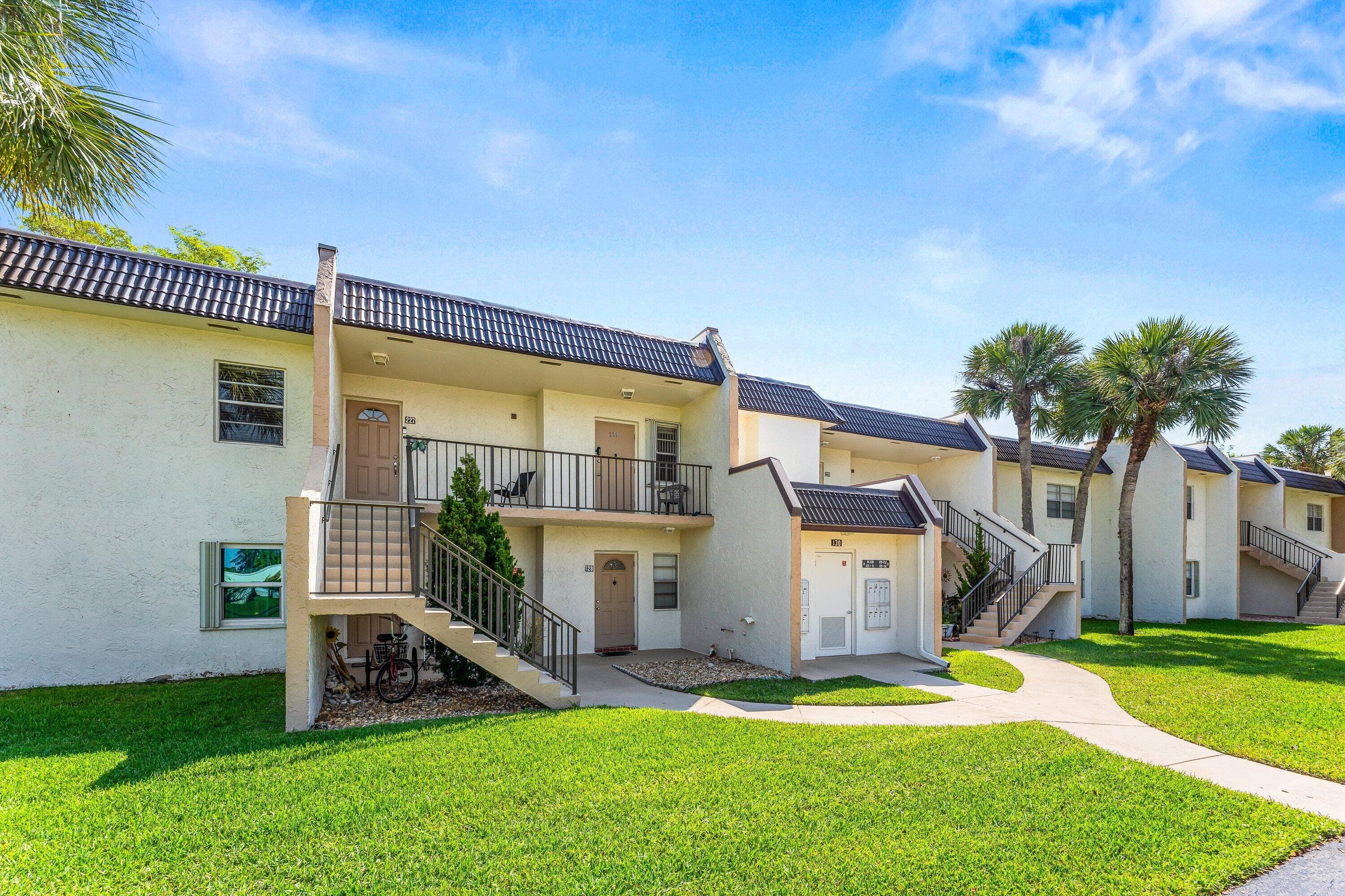 130 Lake Meryl Drive 228, West Palm Beach, FL 33411 — photo 3 of 55
